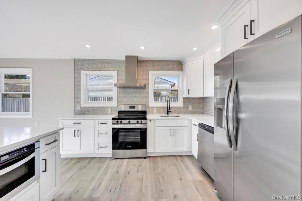 #20 photo, 15 Marshall Street, ناسو Massapequa , NY 11758