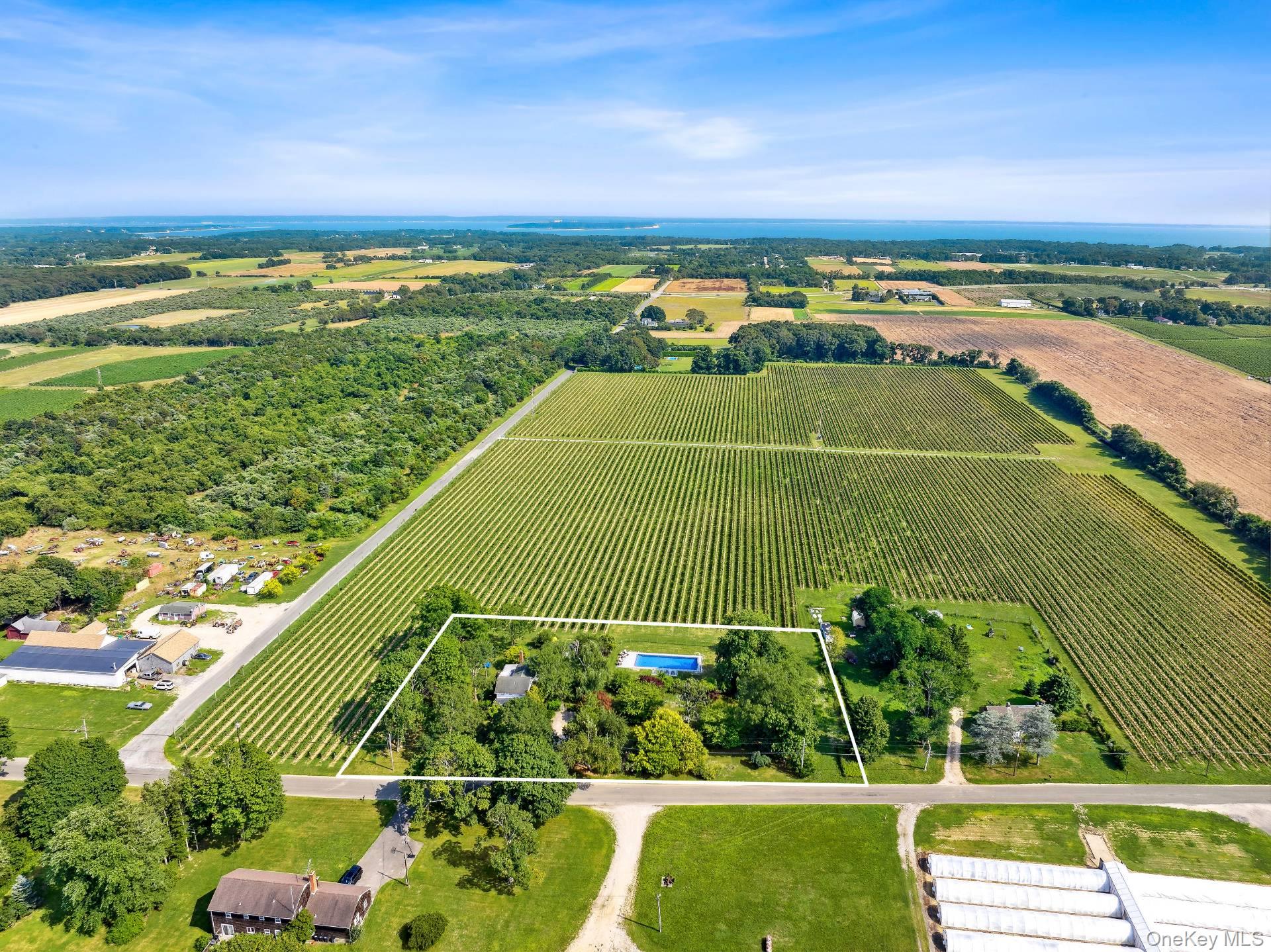 #4 photo, 2600 Oregon Road, Mattituck , NY 11952