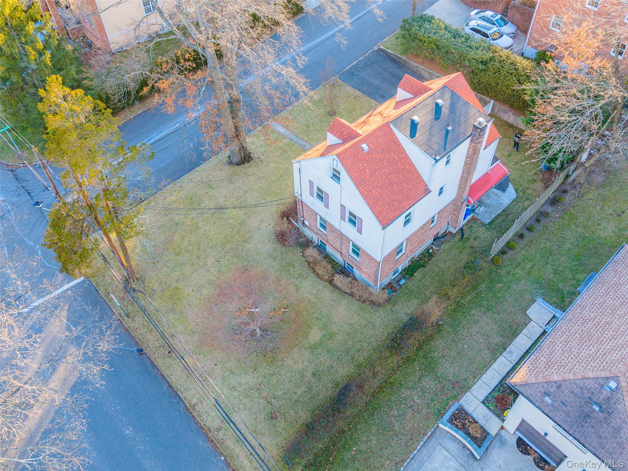 #16 photo, 104 Grandview Avenue, Great Neck , NY 11020