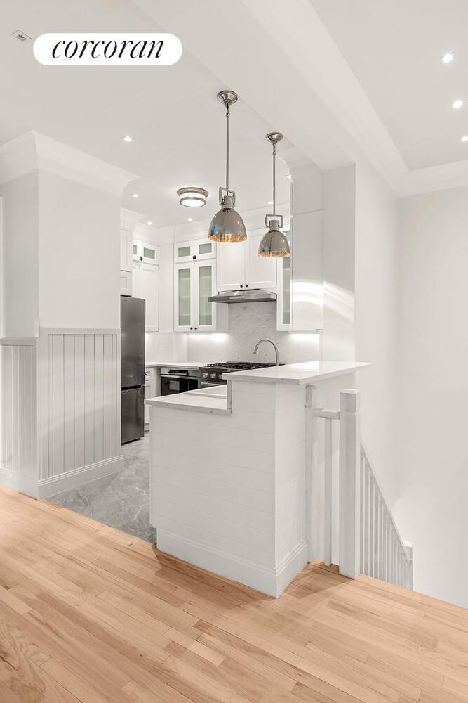 #4 photo, New York City, Lenox Hill , NY 10065