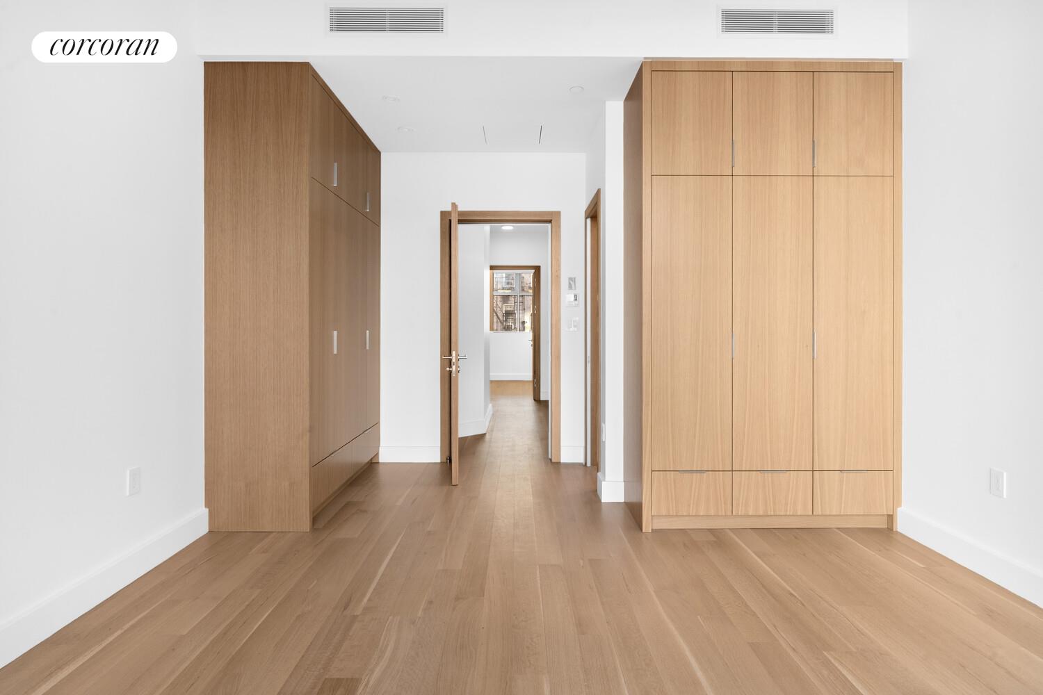 #10 photo, 24 FROST Street, Бруклин ‖ Williamsburg , NY 11211