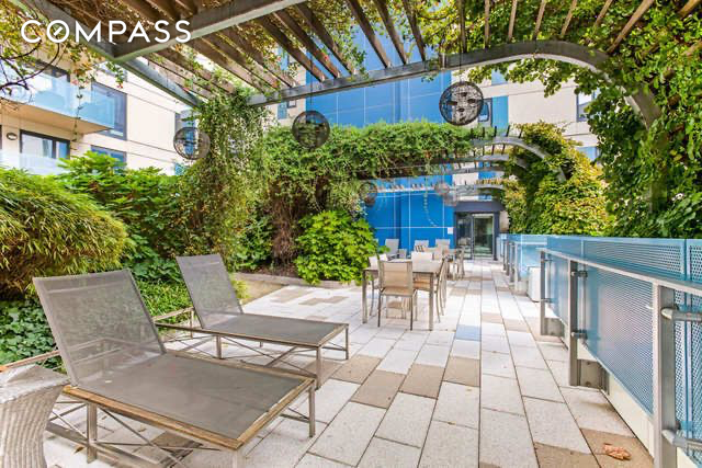 #16 photo, 454 W 54th Street, Hell's Kitchen , NY 10019