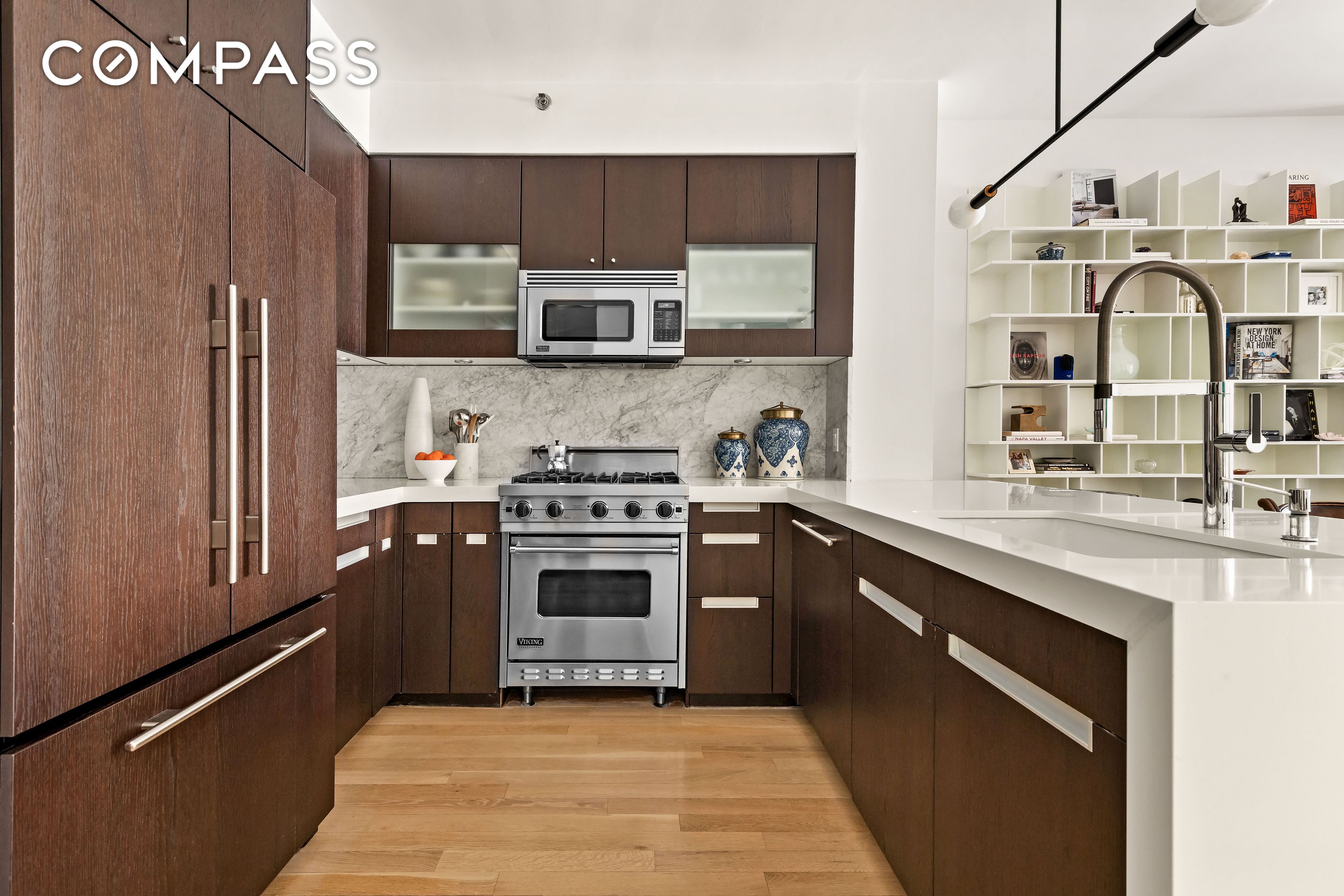 #4 photo, 454 W 54th Street, Hell's Kitchen , NY 10019