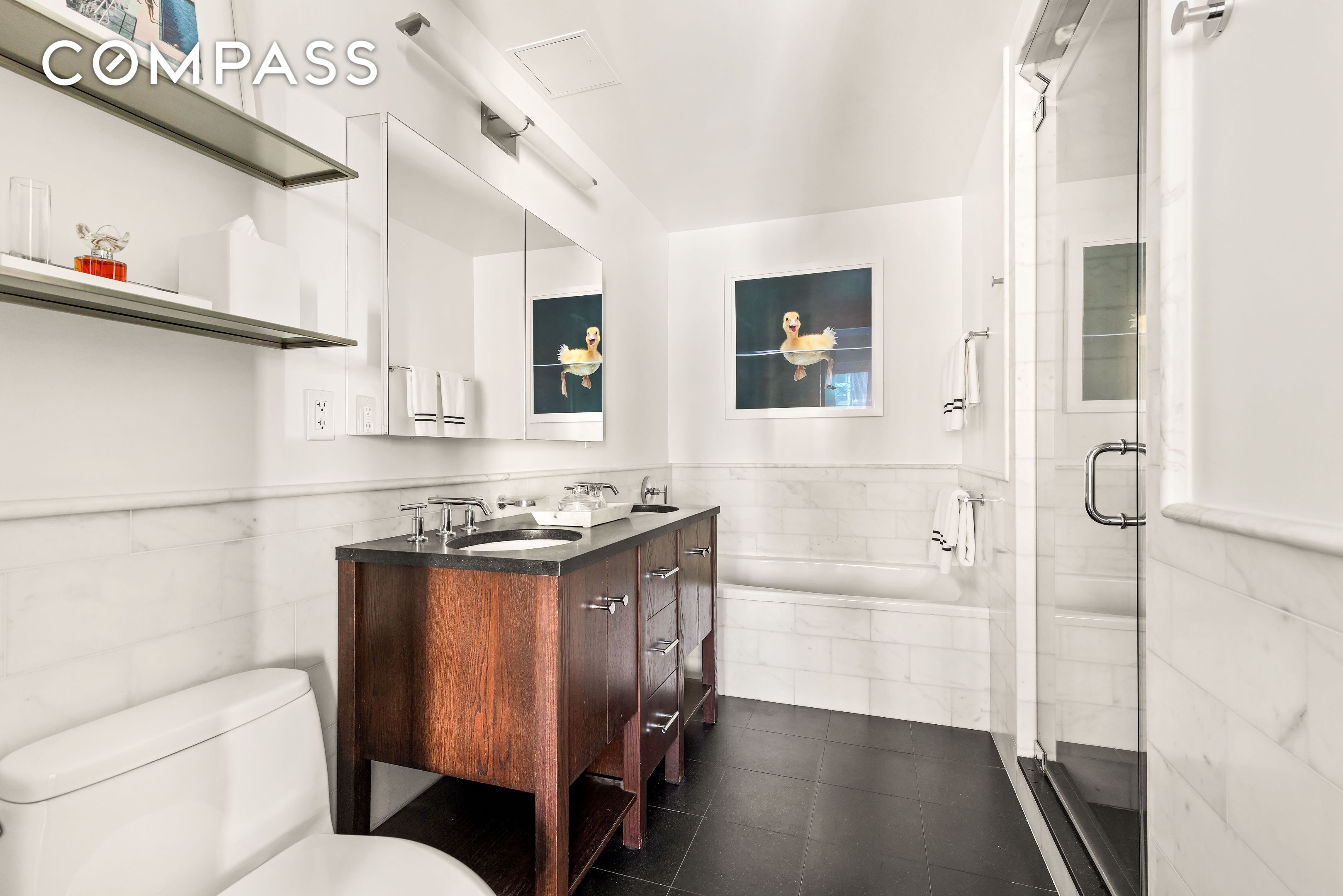 #7 photo, 454 W 54th Street, Hell's Kitchen , NY 10019