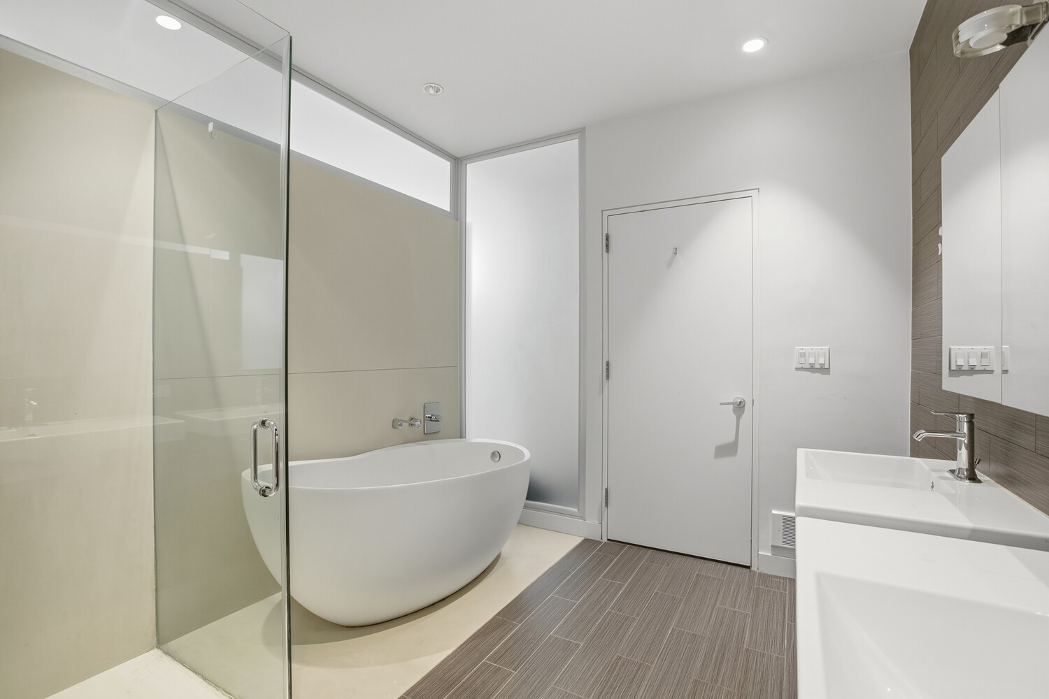 #11 photo, 650 6TH Avenue, Flatiron , NY 10011