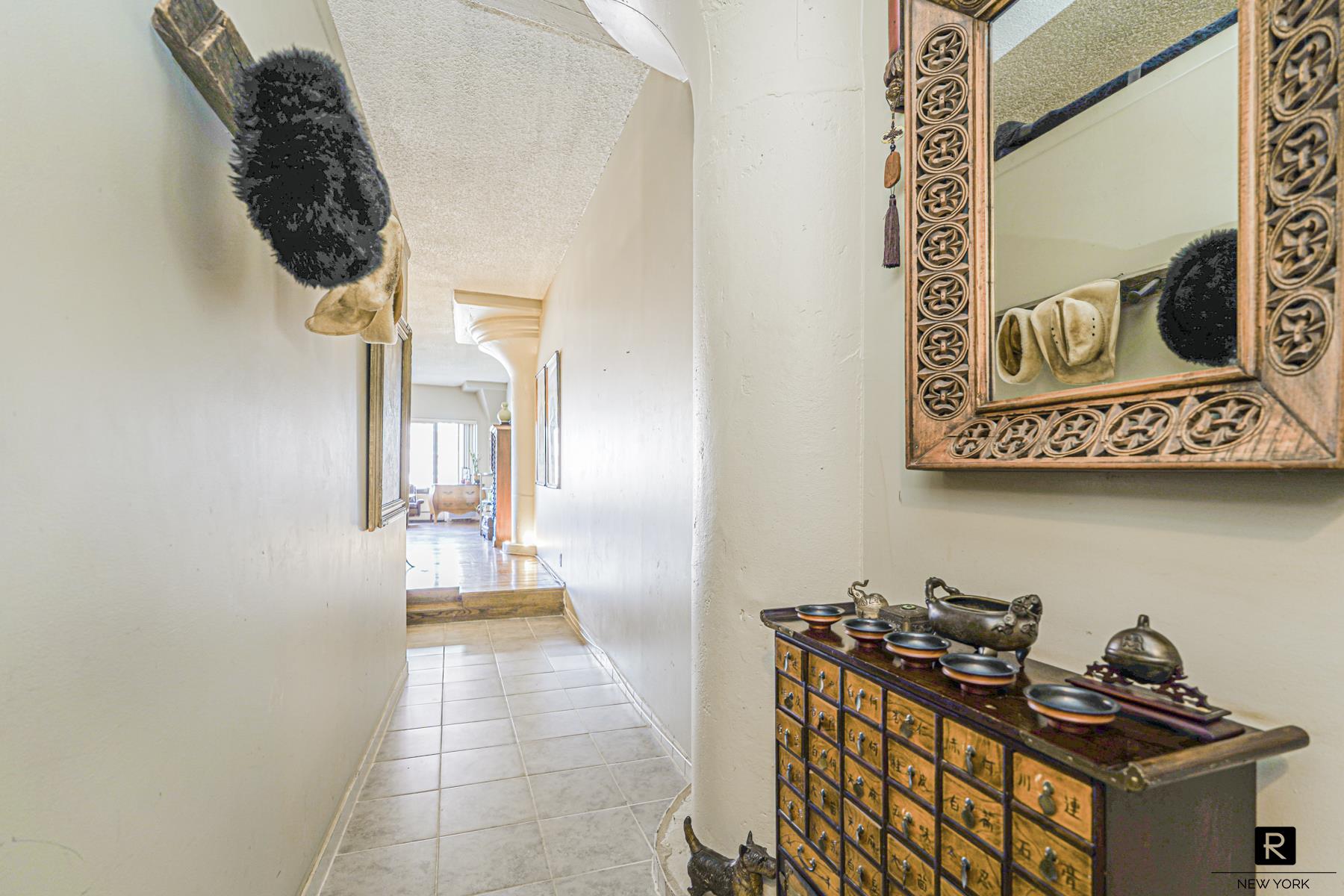 #2 photo, 10 Bay Street Landing, New York City , NY 10301