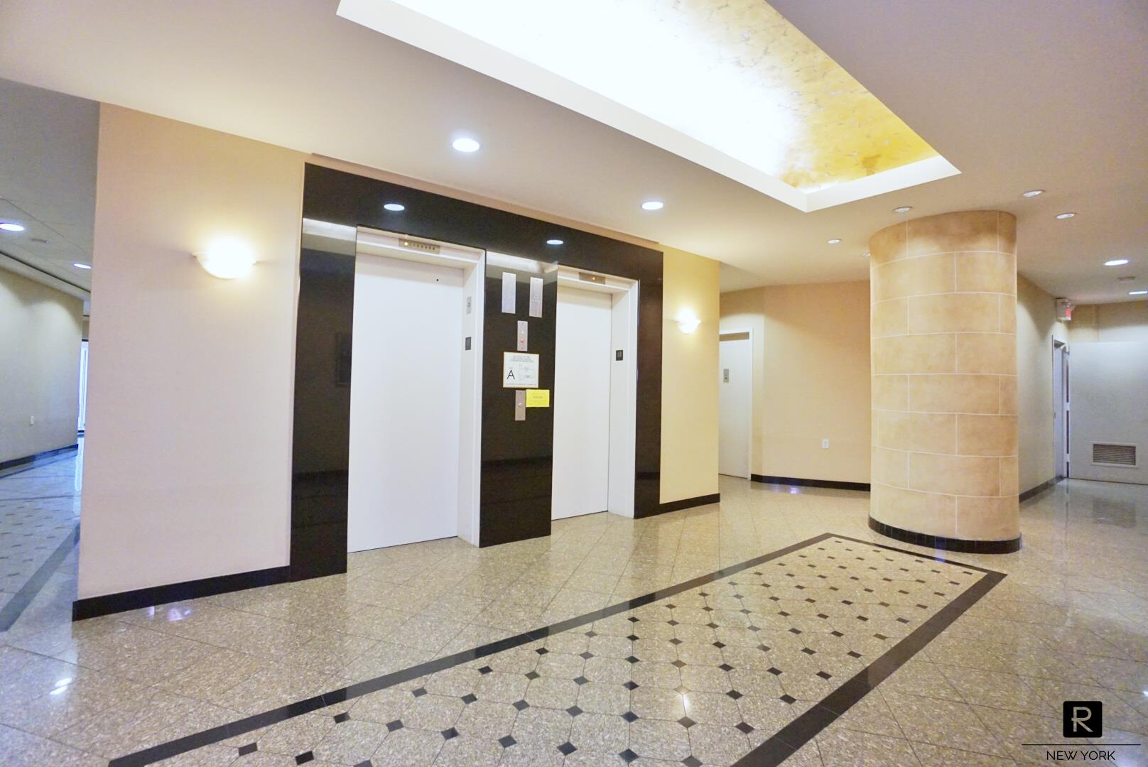 #20 photo, 10 Bay Street Landing, New York City , NY 10301