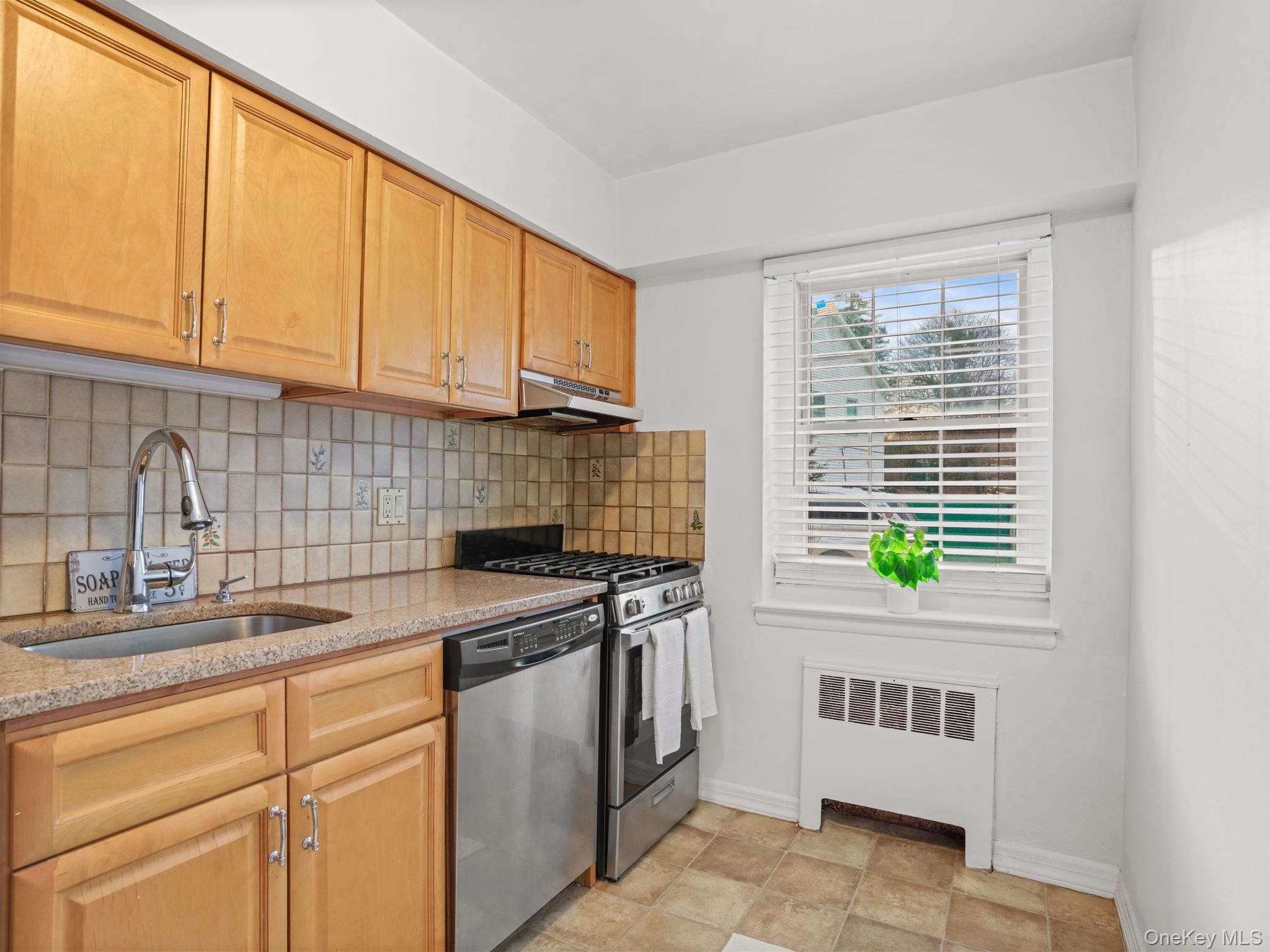 #4 photo, 15 Bedford Road, Pleasantville , NY 10570