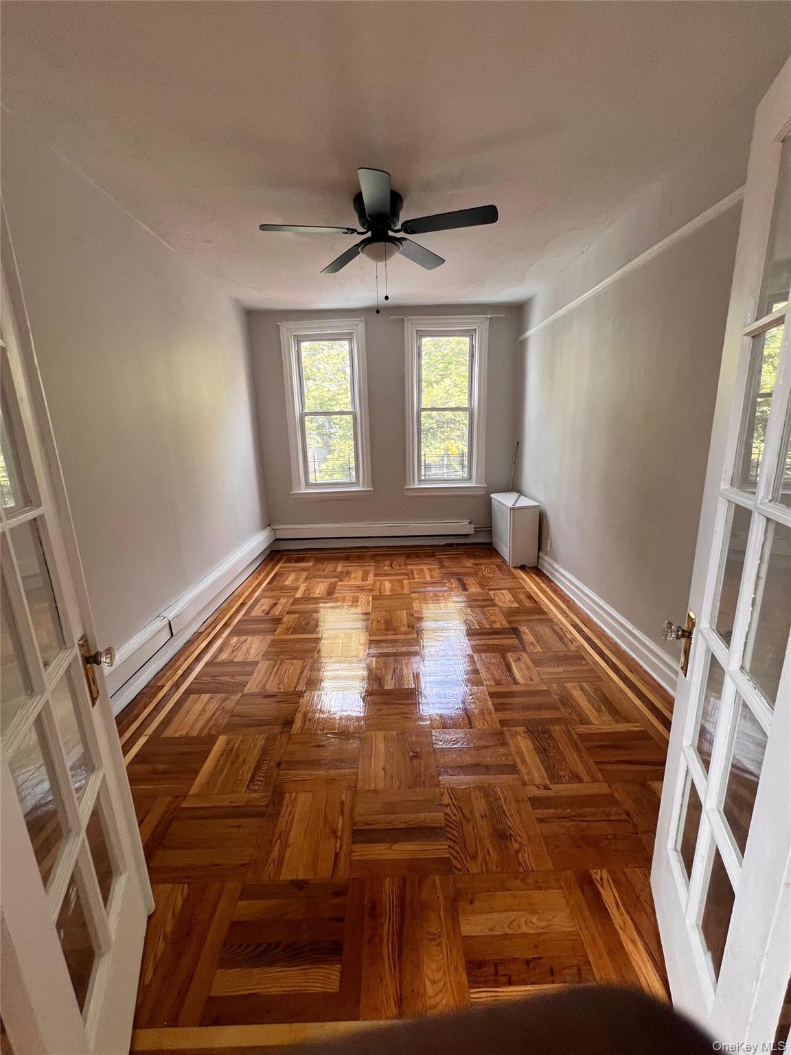 #4 photo, 642 E 223rd Street, Bronx , NY 10466