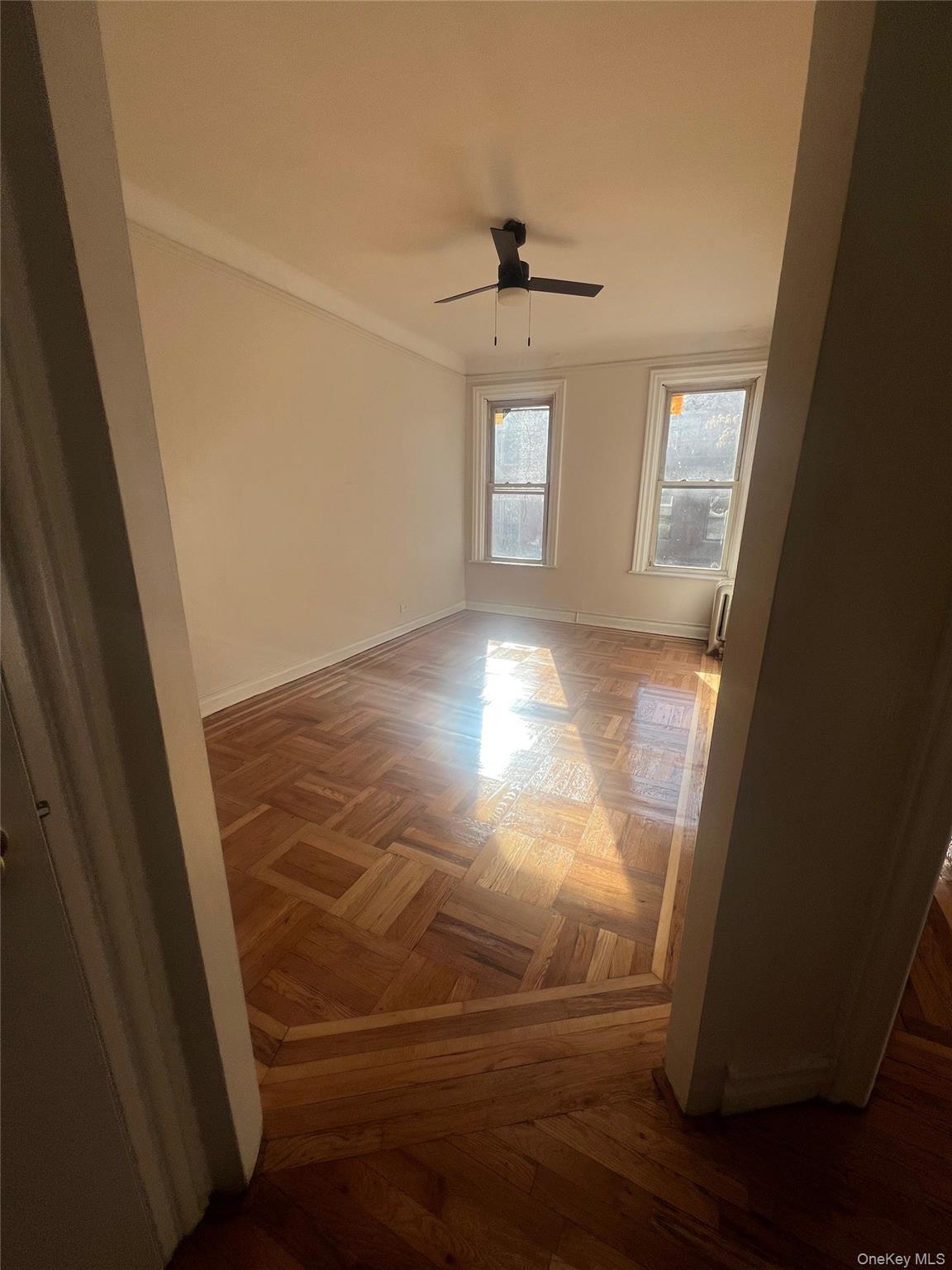 #8 photo, 642 E 223rd Street, Bronx , NY 10466