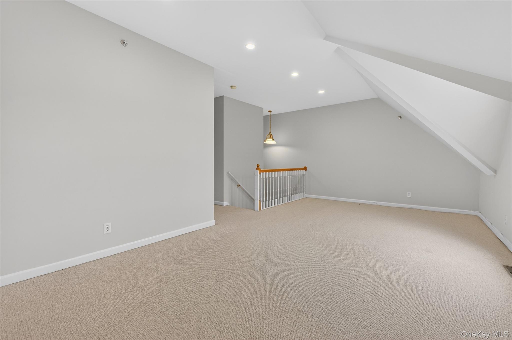 #17 photo, 646 E Main Street, 紐約州 Jefferson Valley , NY 10535