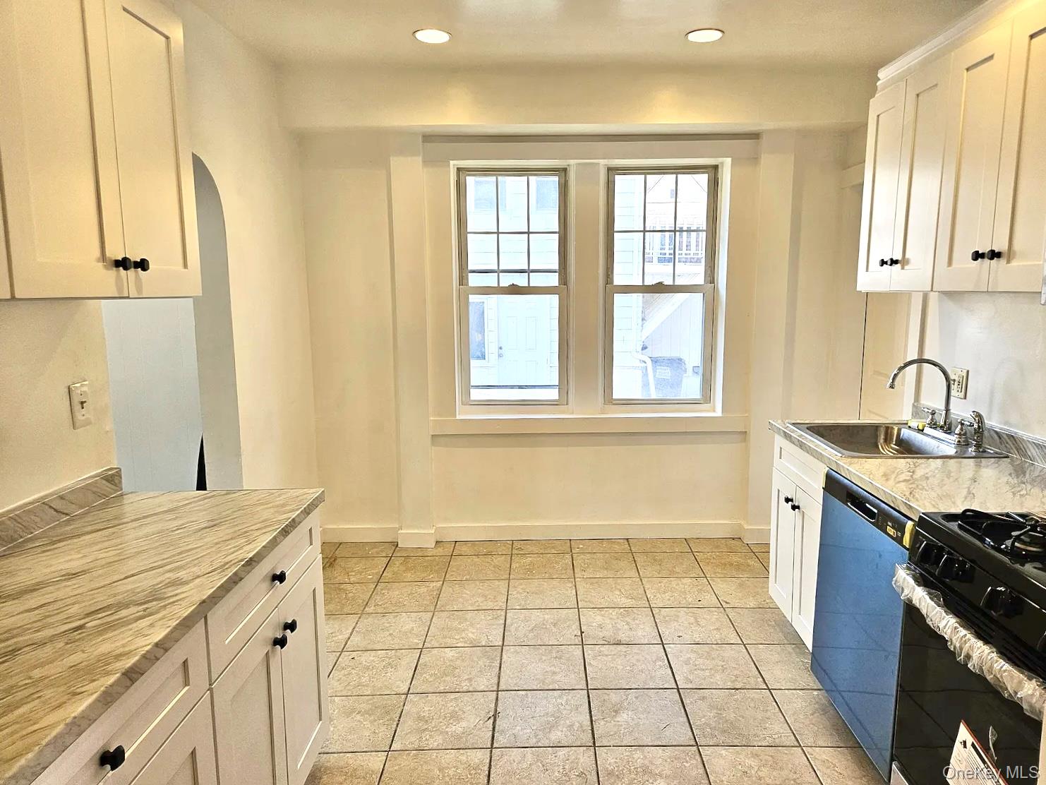 #9 photo, 51 Estrada Road, Woodbury , NY 10917