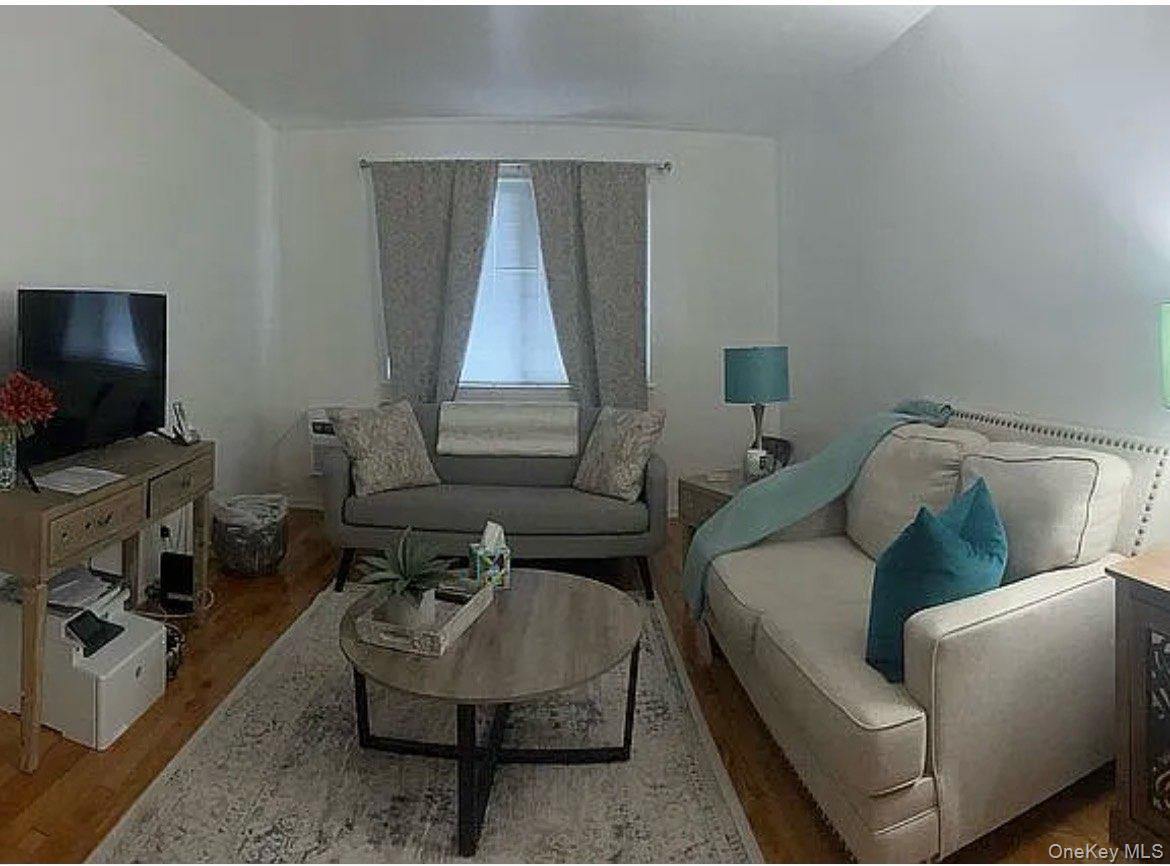 #2 photo, 19 Lawrence Drive, White Plains , NY 10603