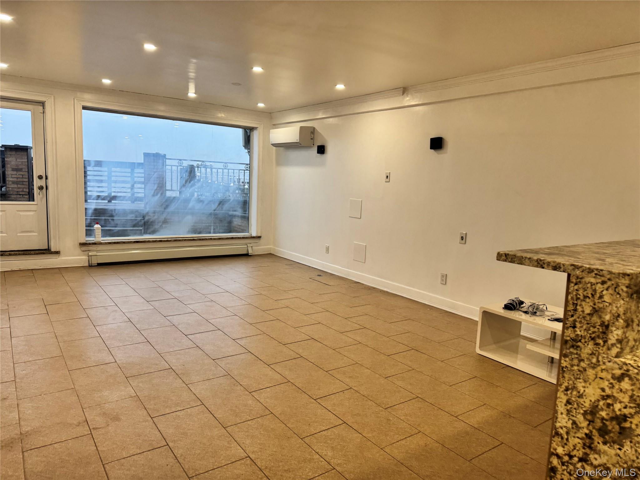 #3 photo, 820 Dean Avenue, Bronx , NY 10465