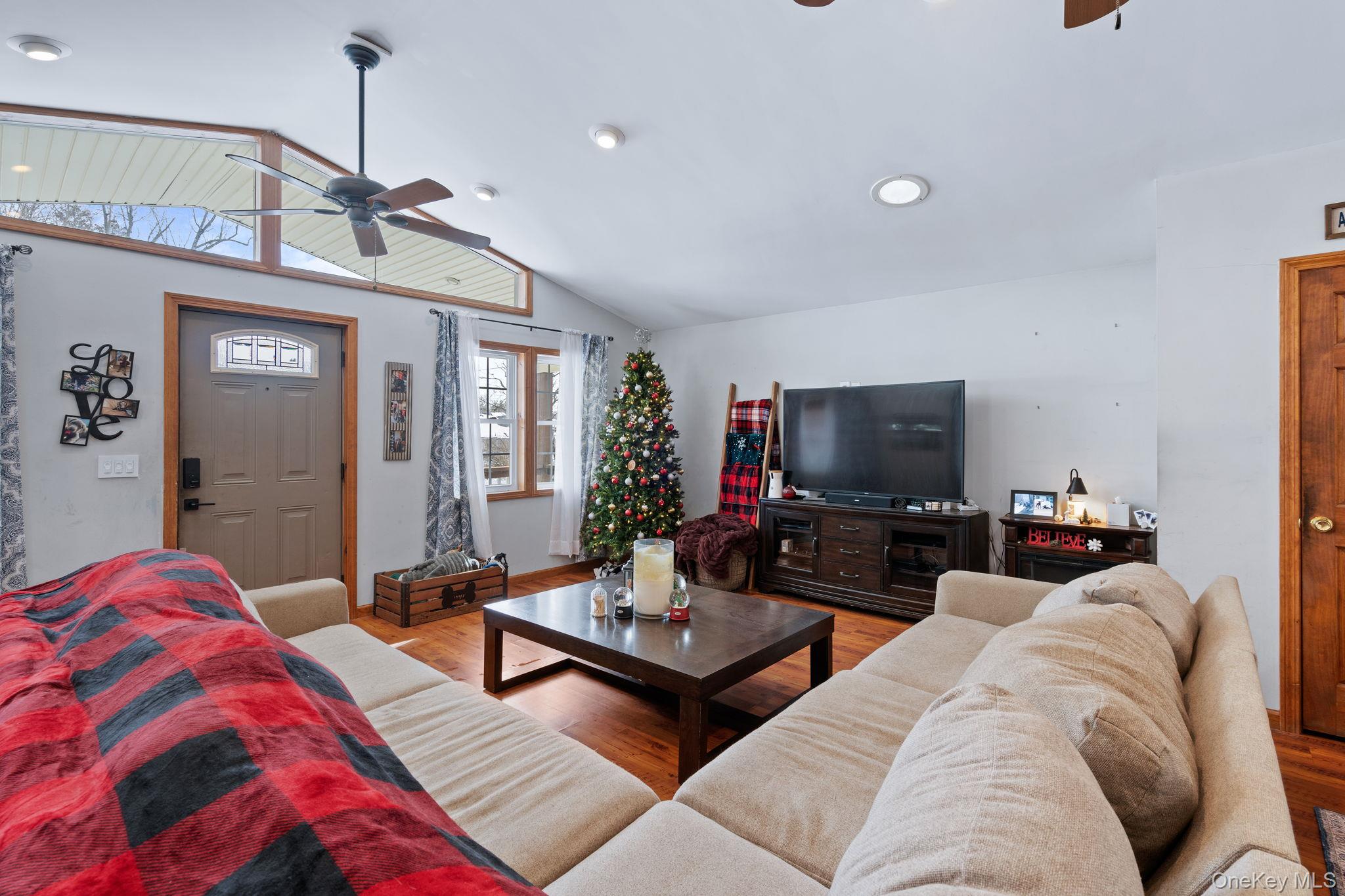 #12 photo, 106 John Street, 뉴욕주 Maybrook , NY 12543