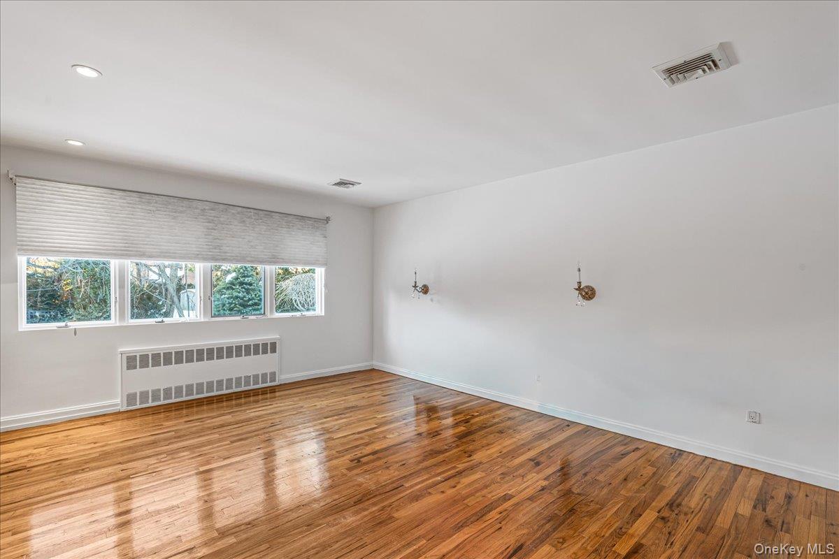 #16 photo, 216-29 28th Avenue, Bayside , NY 11360