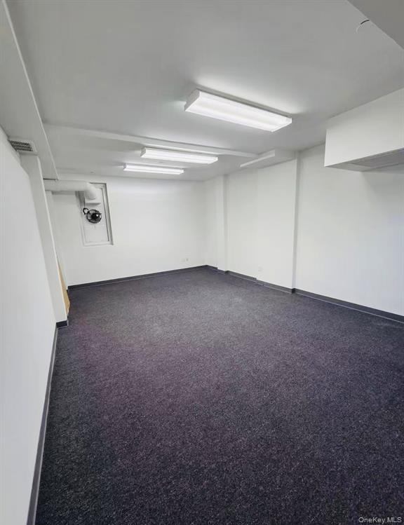 #7 photo, 136-89 Roosevelt Avenue, קווינס Flushing , NY 11354