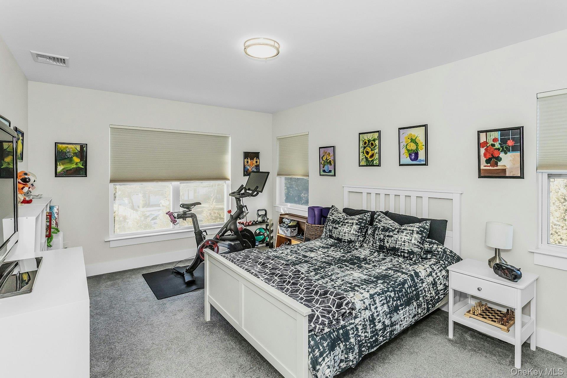 #16 photo, 710 Breton Way, Glen Cove , NY 11542