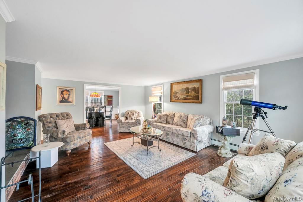 #13 photo, 807 Union Avenue, Riverhead , NY 11901