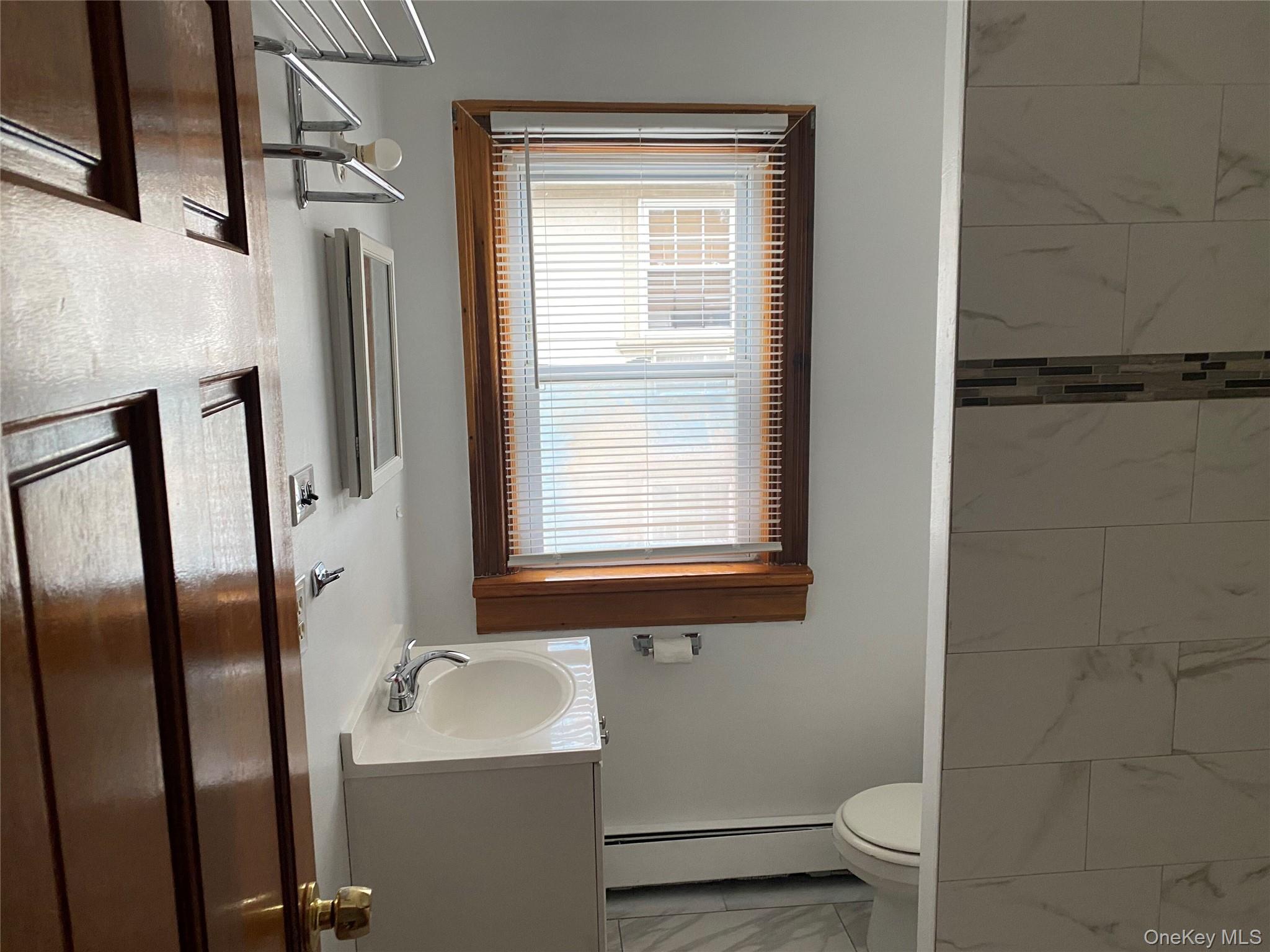 #4 photo, 10946 174th Street, Jamaica , NY 11433