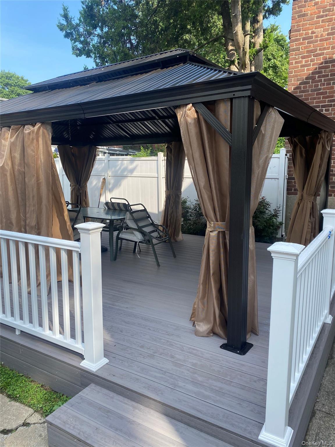 #5 photo, 10946 174th Street, Jamaica , NY 11433