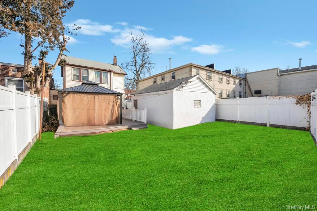 #8 photo, 10946 174th Street, Jamaica , NY 11433