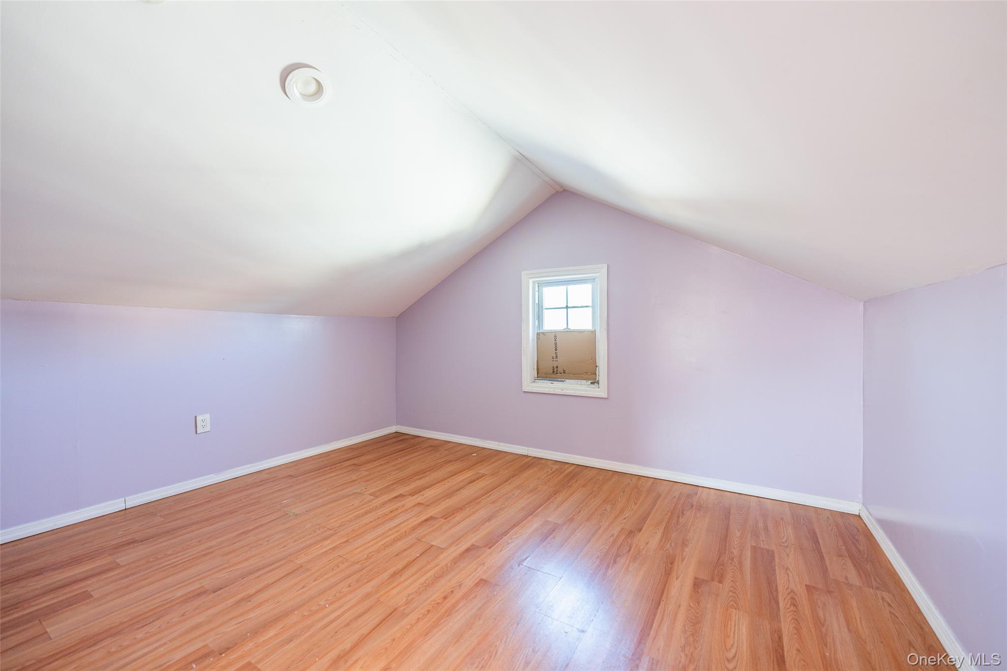 #18 photo, 90-21 Winchester Boulevard, Queens Village , NY 11428