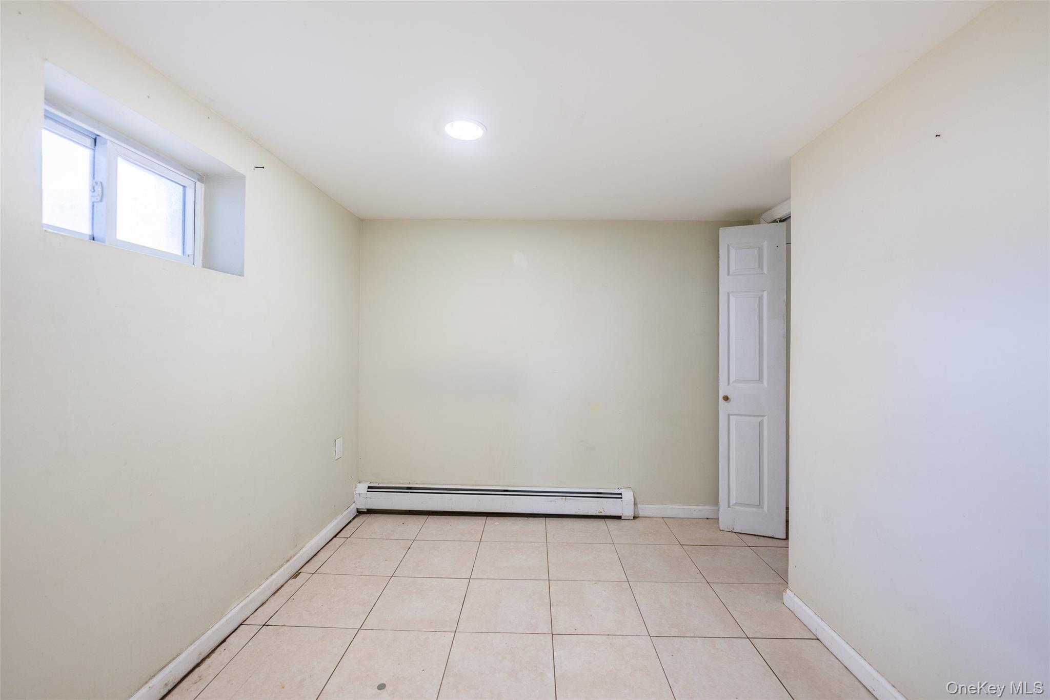 #19 photo, 90-21 Winchester Boulevard, Queens Village , NY 11428