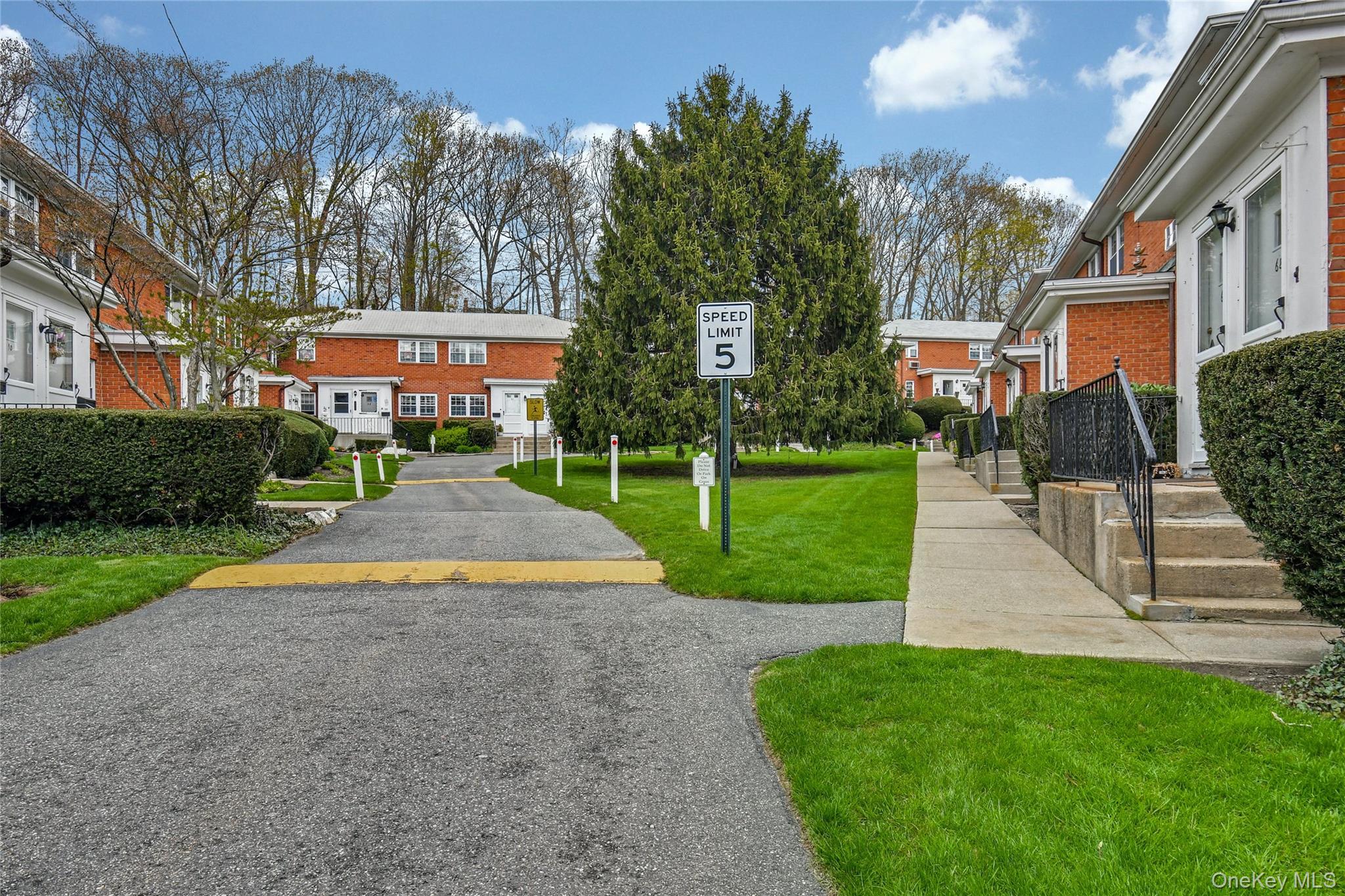 #3 photo, 451 Main Street, Саффолк ‖ Northport , NY 11768