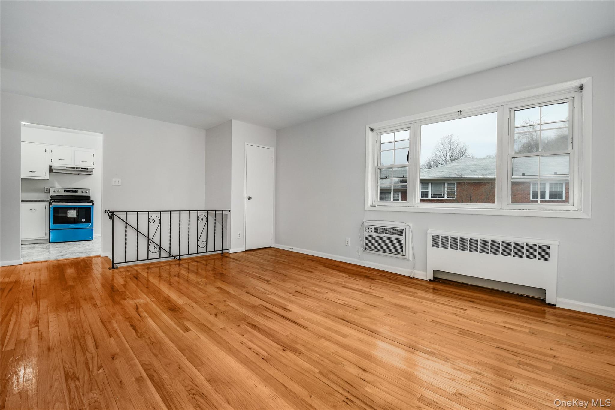 #9 photo, 451 Main Street, Саффолк ‖ Northport , NY 11768