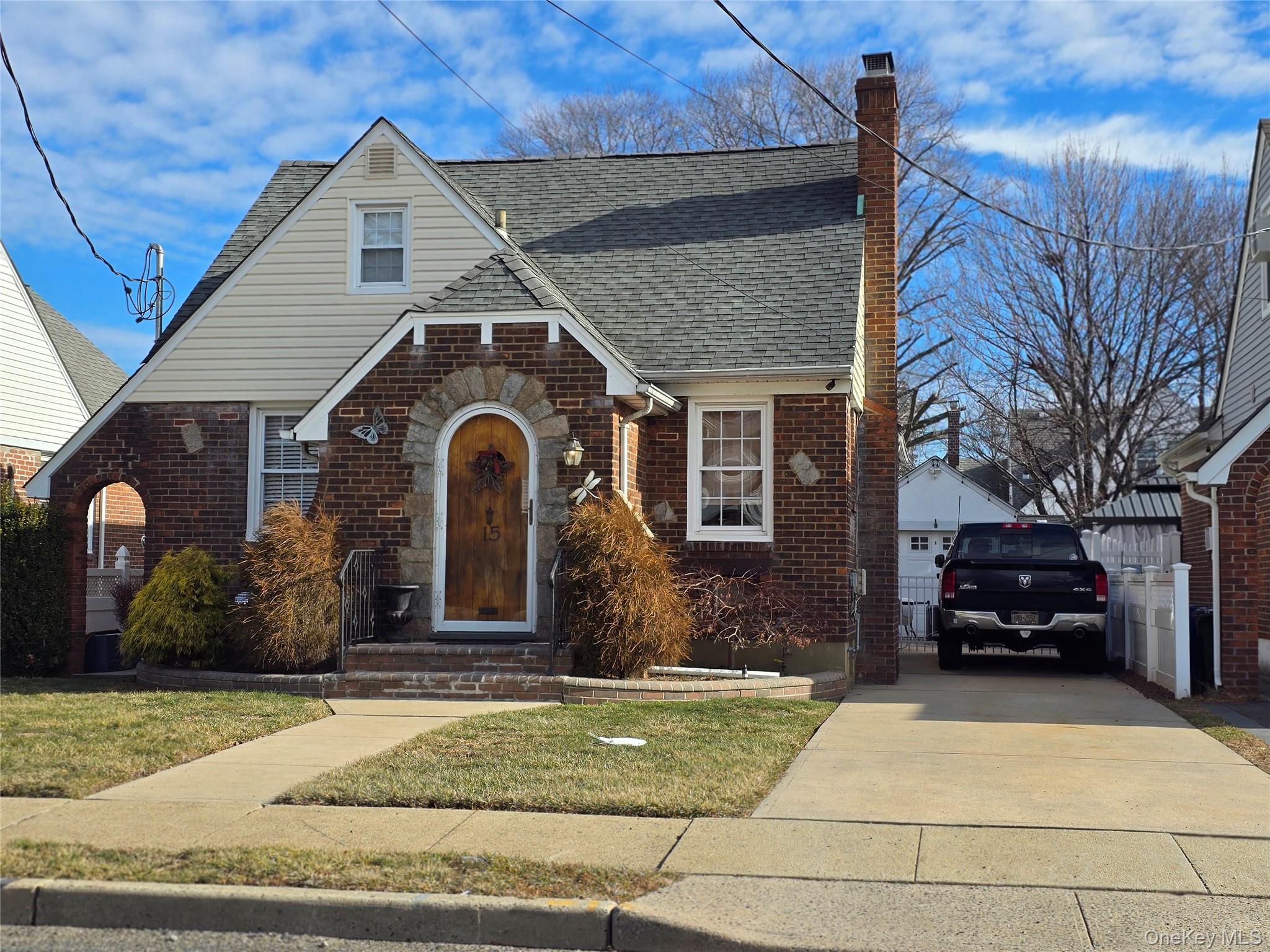 #1 photo, 15 N Oceanside Road, Rockville Centre , NY 11570