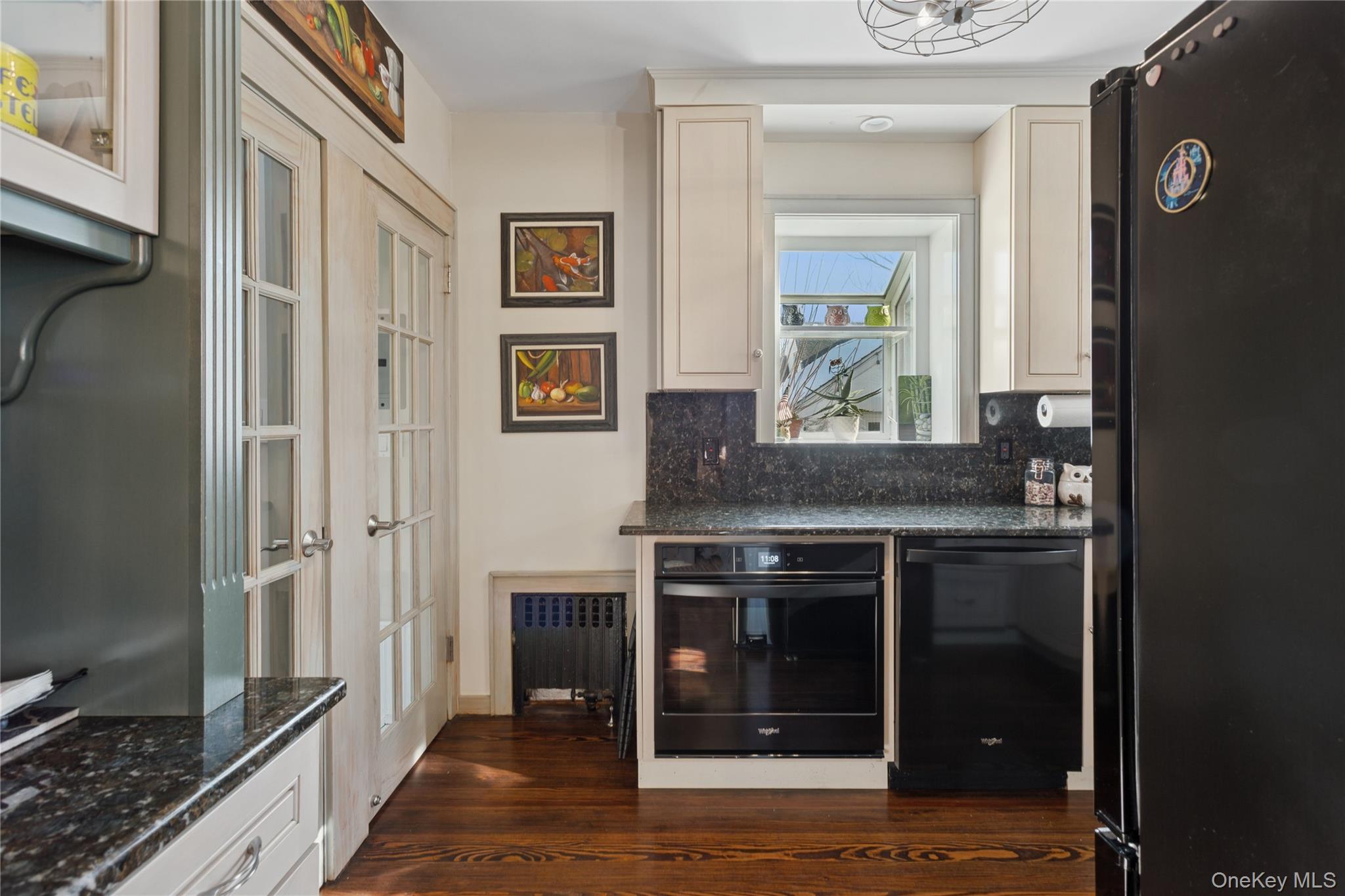 #11 photo, 15 N Oceanside Road, Rockville Centre , NY 11570