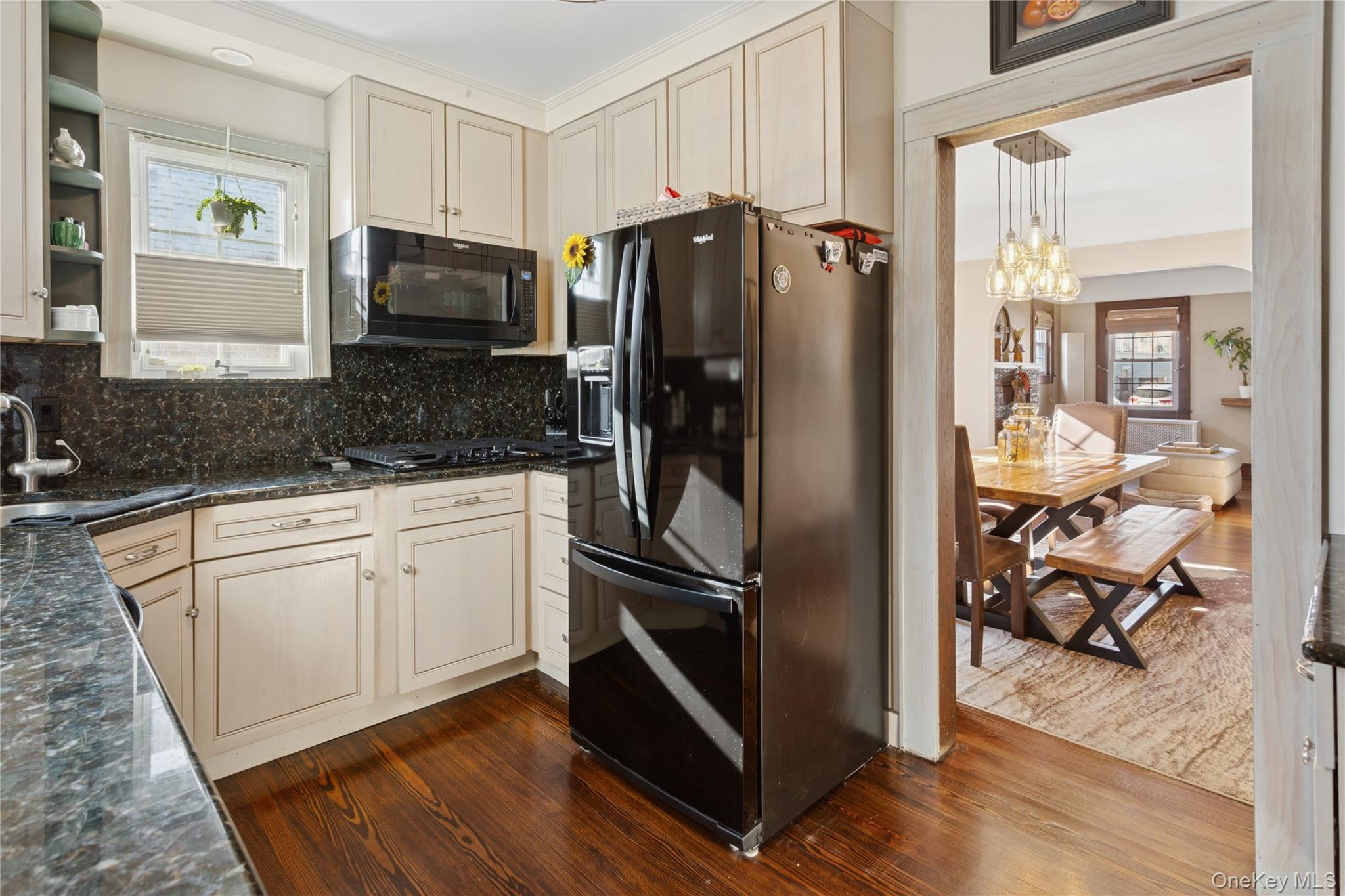 #12 photo, 15 N Oceanside Road, Rockville Centre , NY 11570