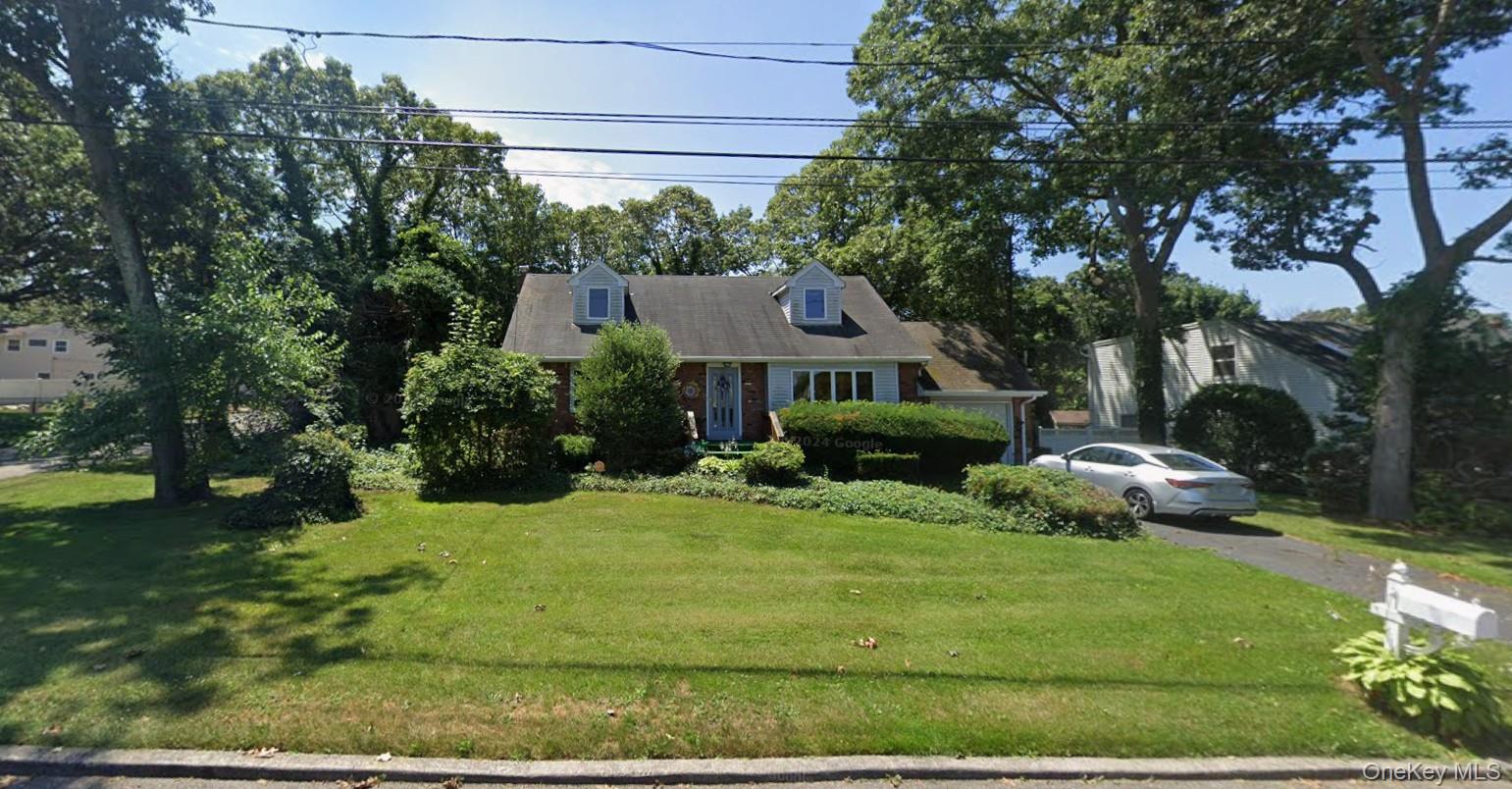 #1 photo, 72 Seminole Street, Selden , NY 11784