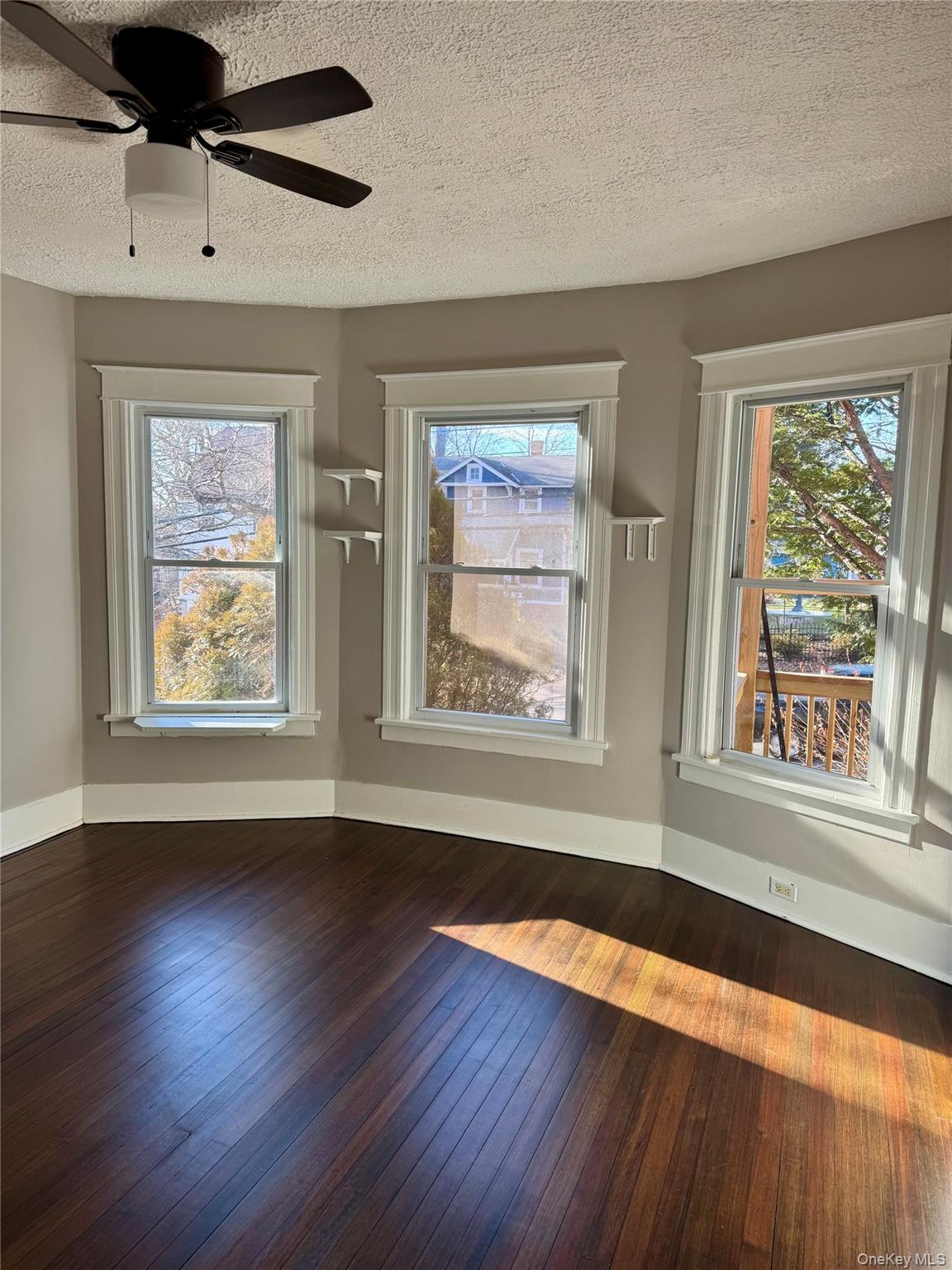 #4 photo, 39 Innis Avenue, Poughkeepsie , NY 12601