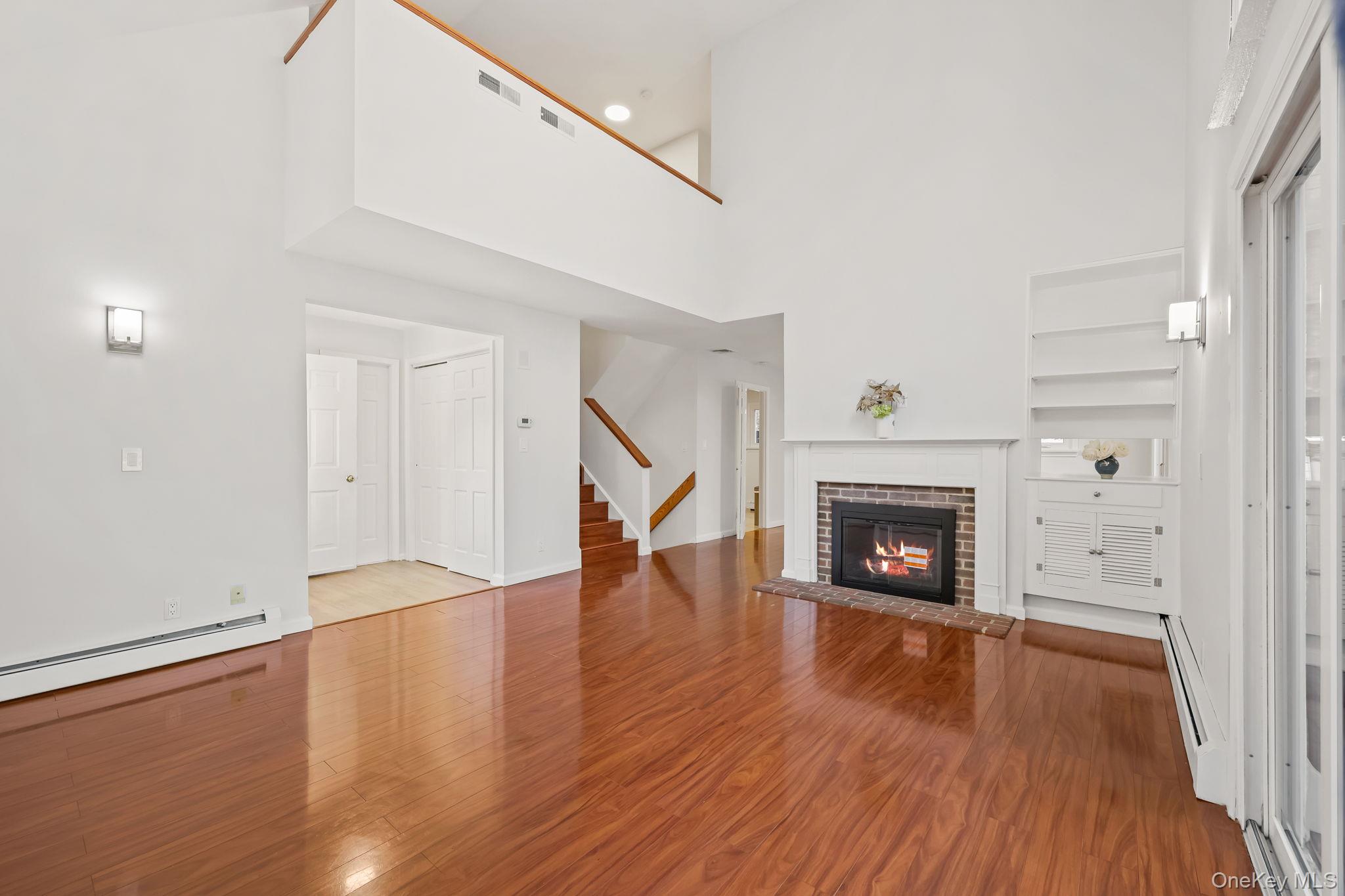 #6 photo, 11 Pondview Close, Chappaqua , NY 10514