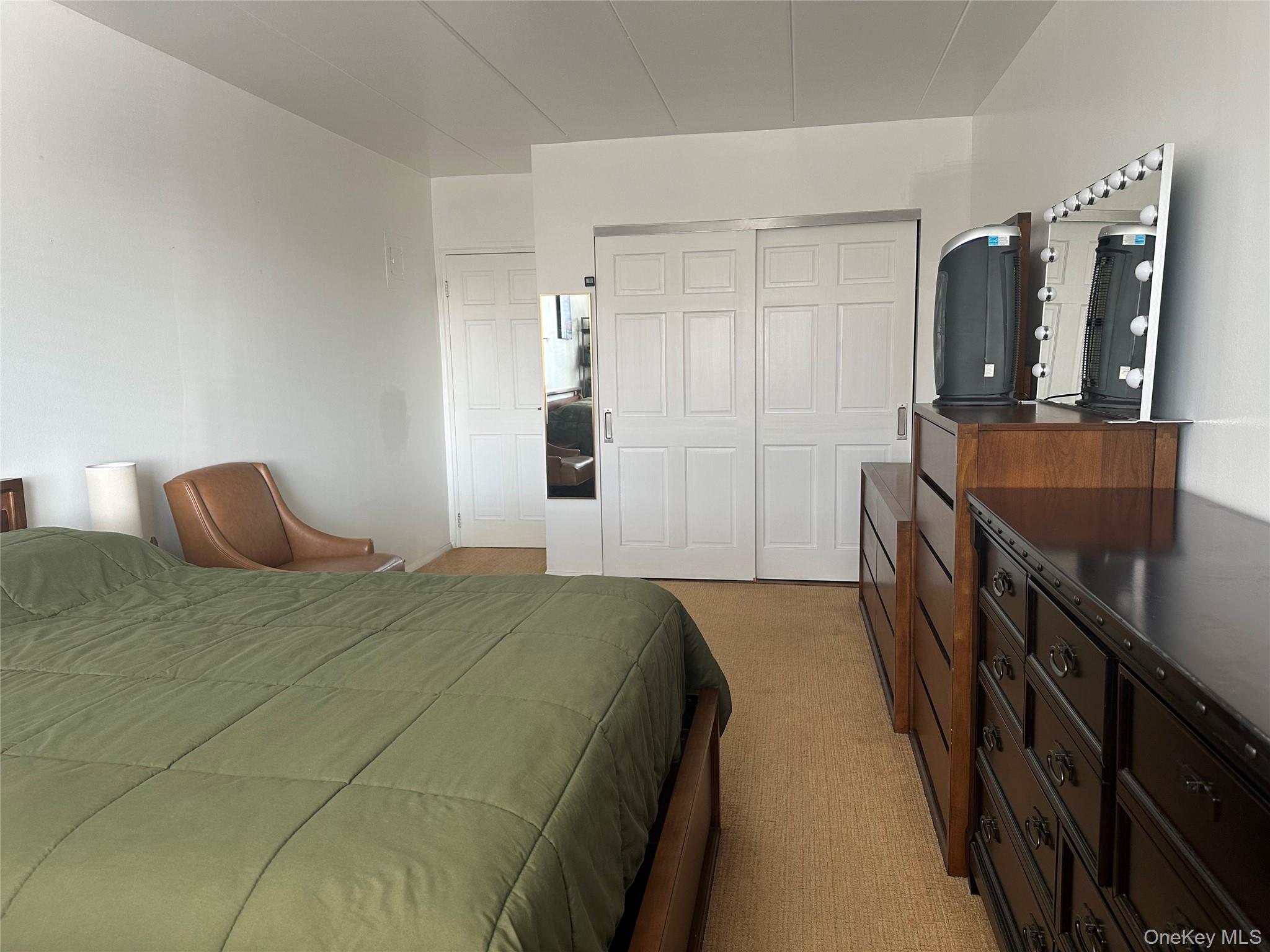 #12 photo, 1101 Midland Avenue, הברונקס Bronxville , NY 10708