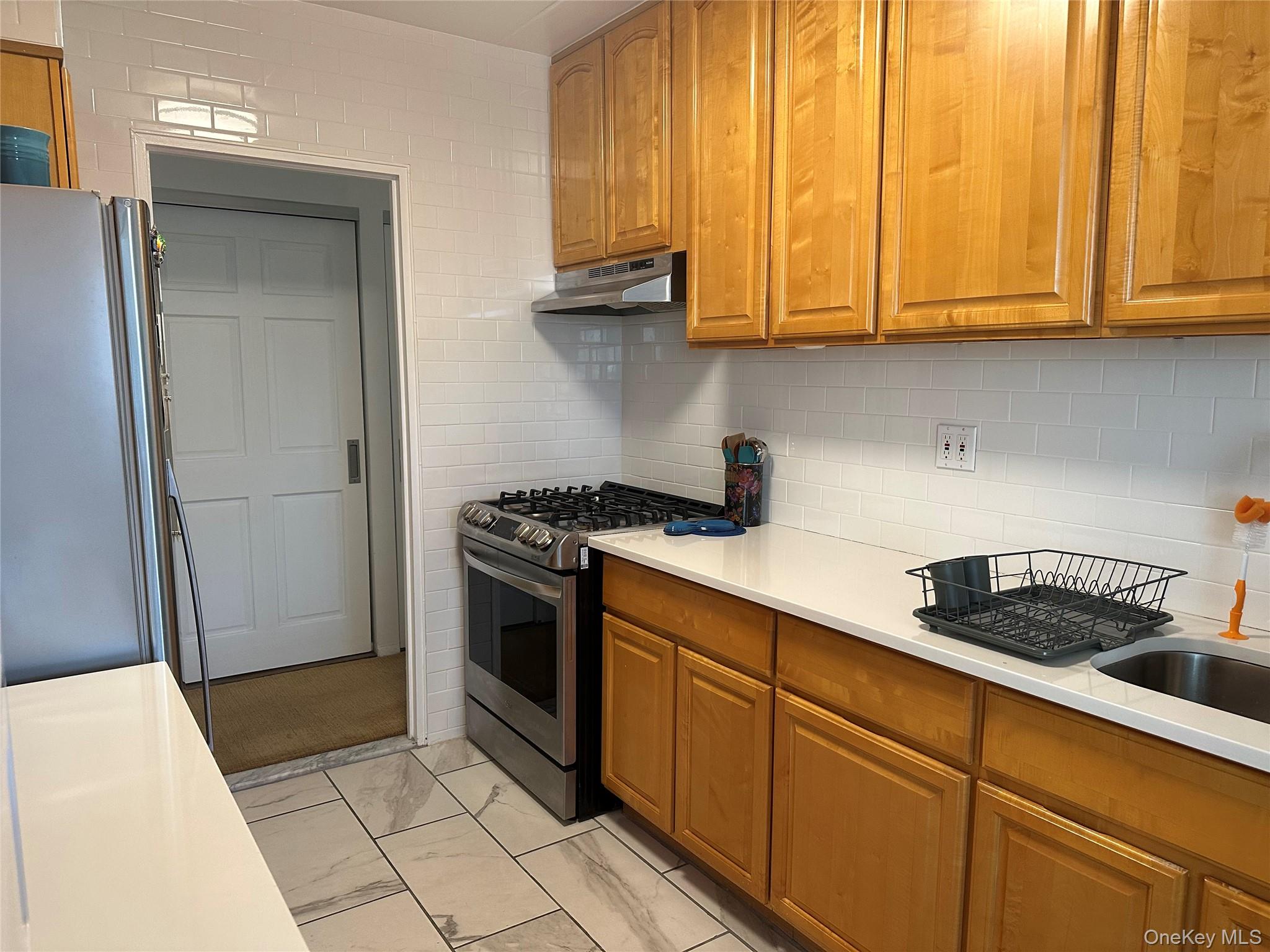 #4 photo, 1101 Midland Avenue, הברונקס Bronxville , NY 10708