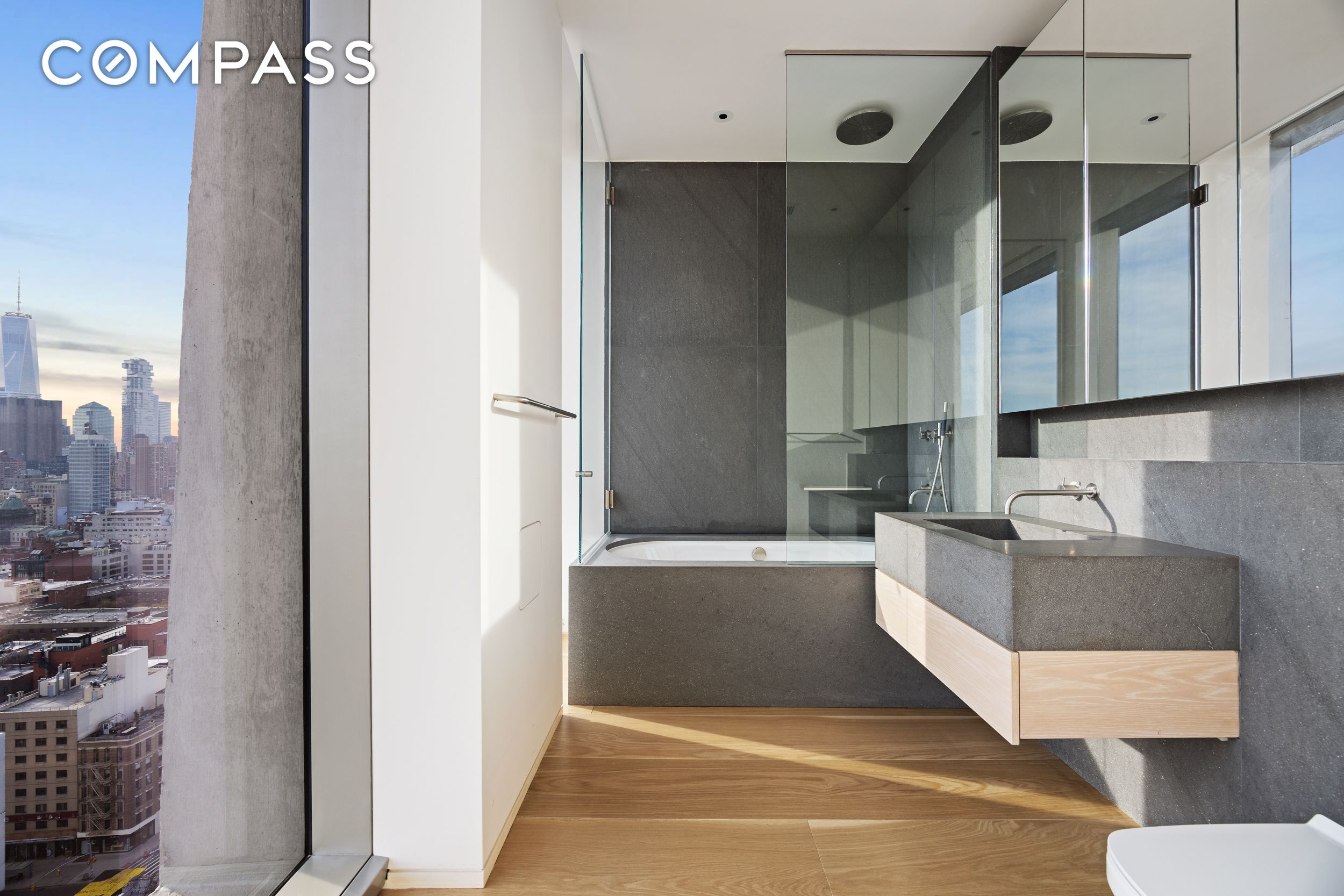 #21 photo, 215 Chrystie Street, Lower East Side , NY 10002