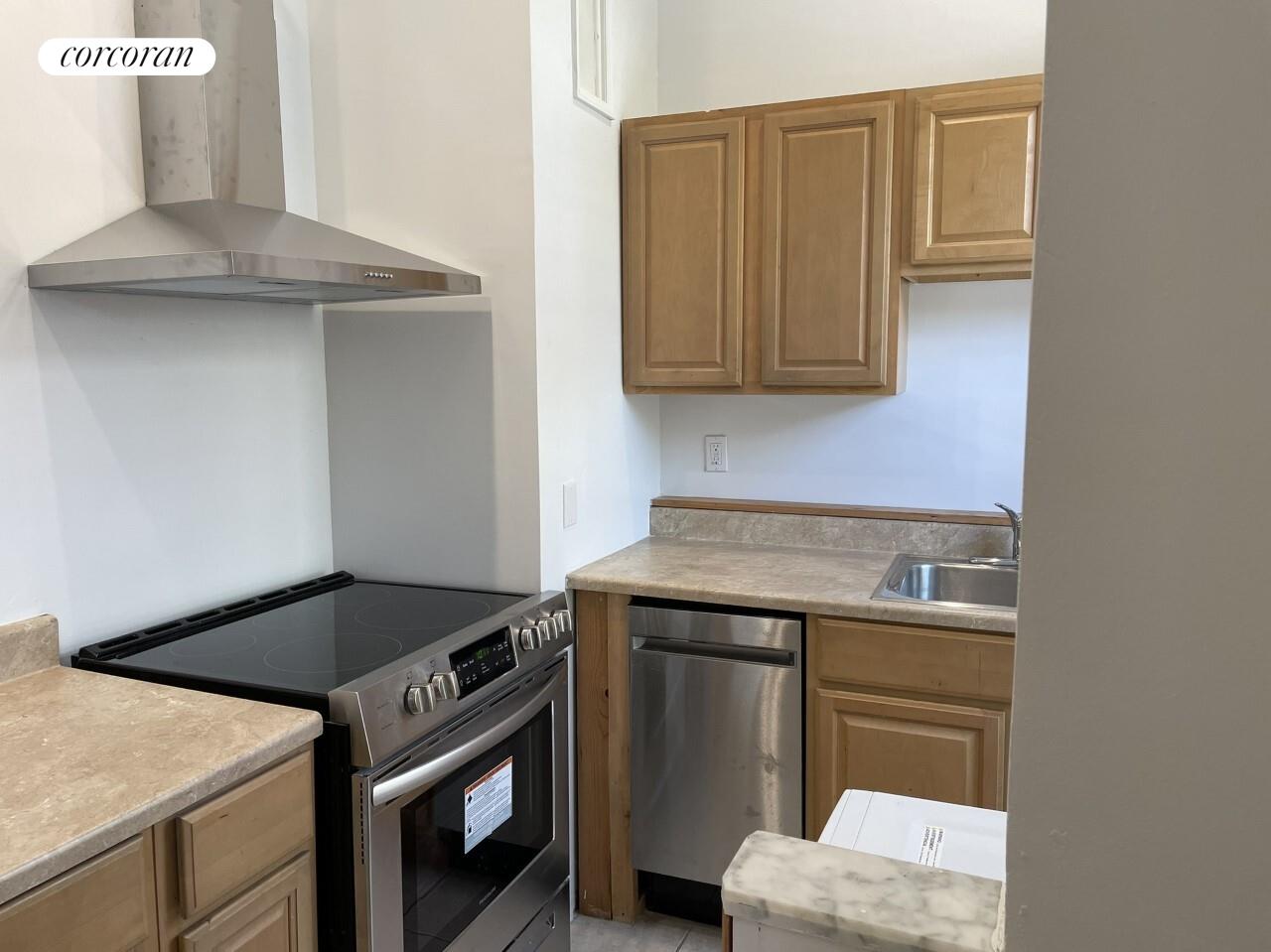 #2 photo, 260 BERRY Street, Бруклин ‖ Williamsburg , NY 11249