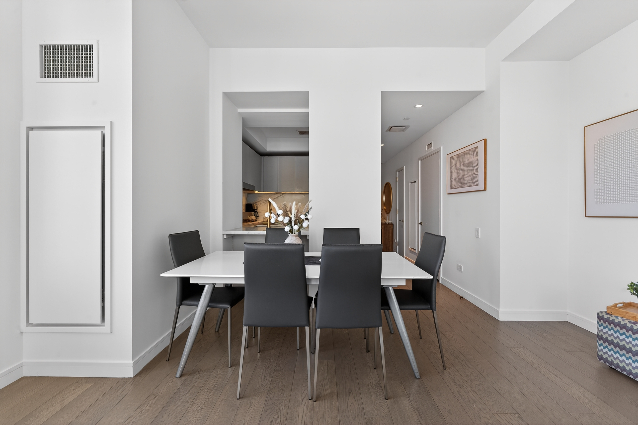 #9 photo, 305 E 51st Street, 曼哈頓 中城东区 Turtle Bay , NY 10007