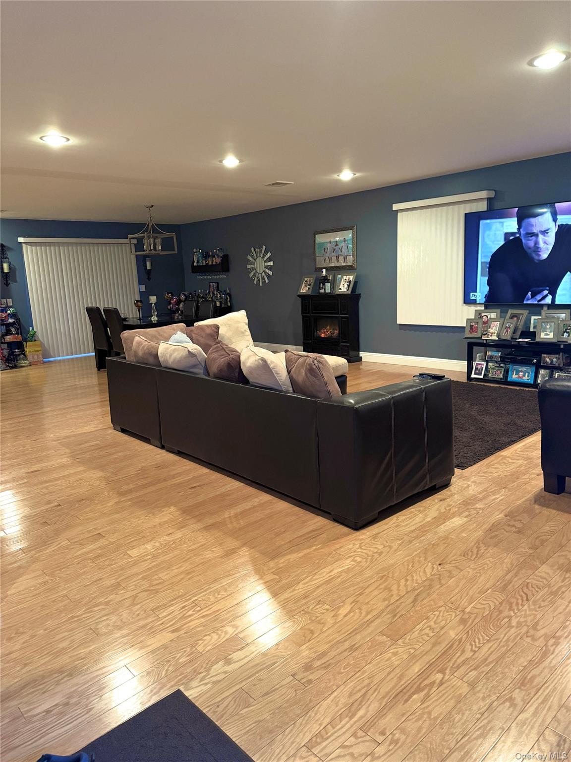 #12 photo, 285 Daniel Street, Lindenhurst , NY 11757