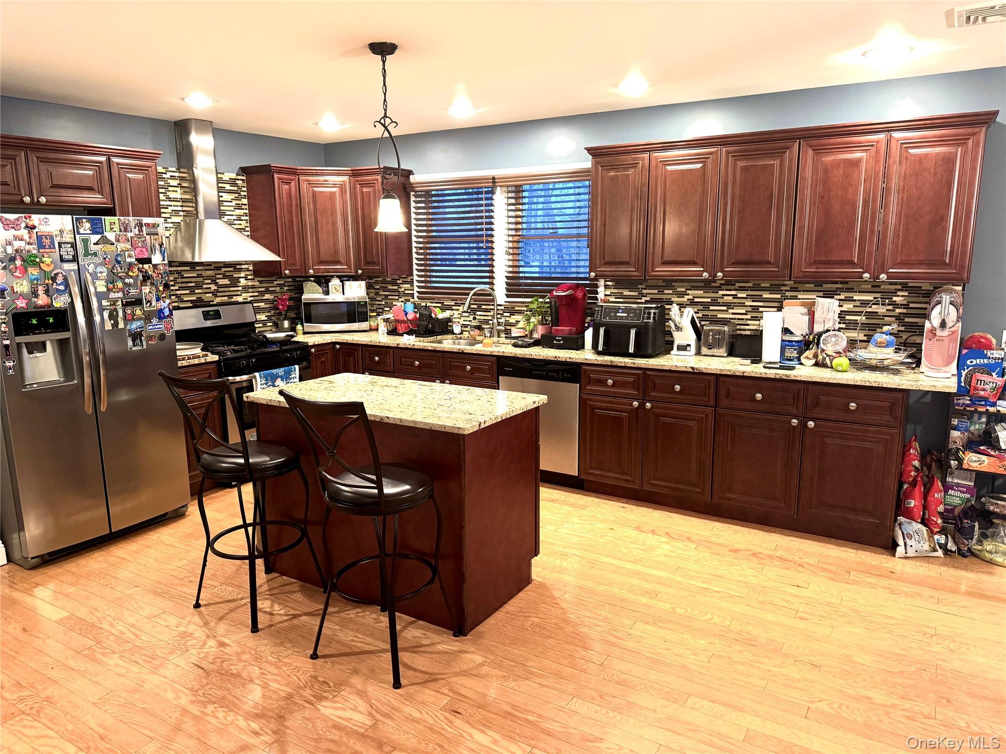 #9 photo, 285 Daniel Street, Lindenhurst , NY 11757