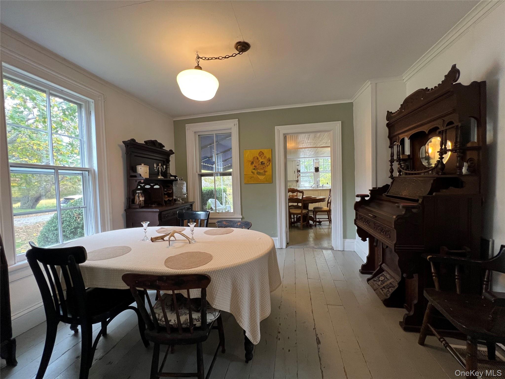 #3 photo, 11930 Main Road, מחוז סאפוק East Marion , NY 11939