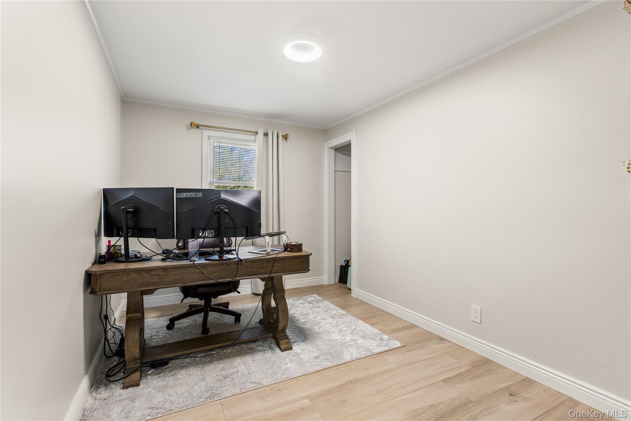 #10 photo, 18 Floral Avenue, Huntington , NY 11743