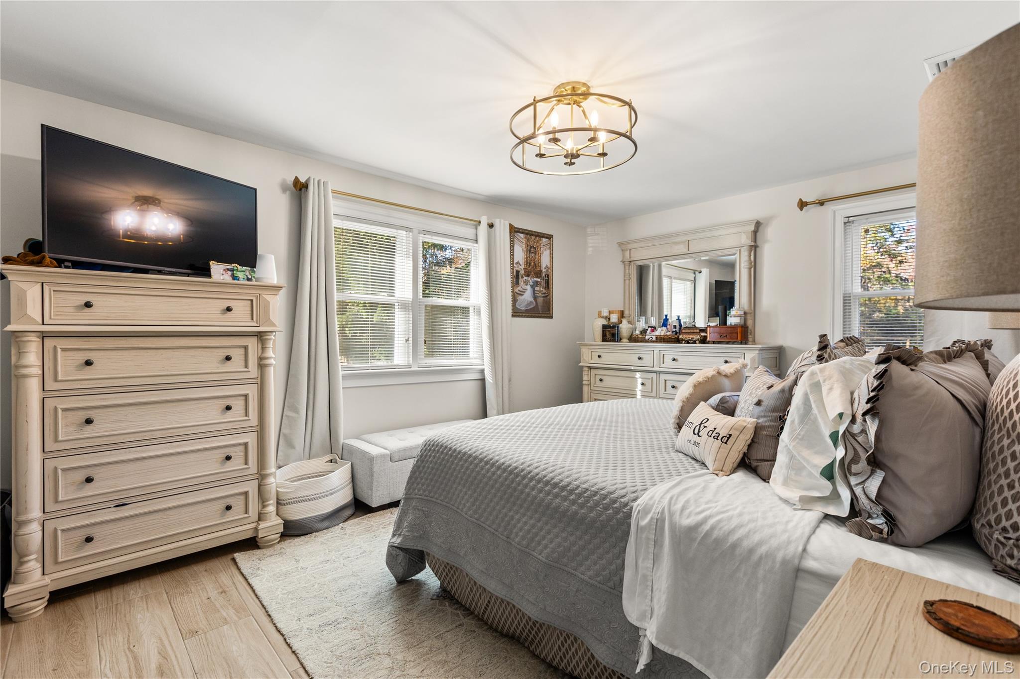 #11 photo, 18 Floral Avenue, Huntington , NY 11743