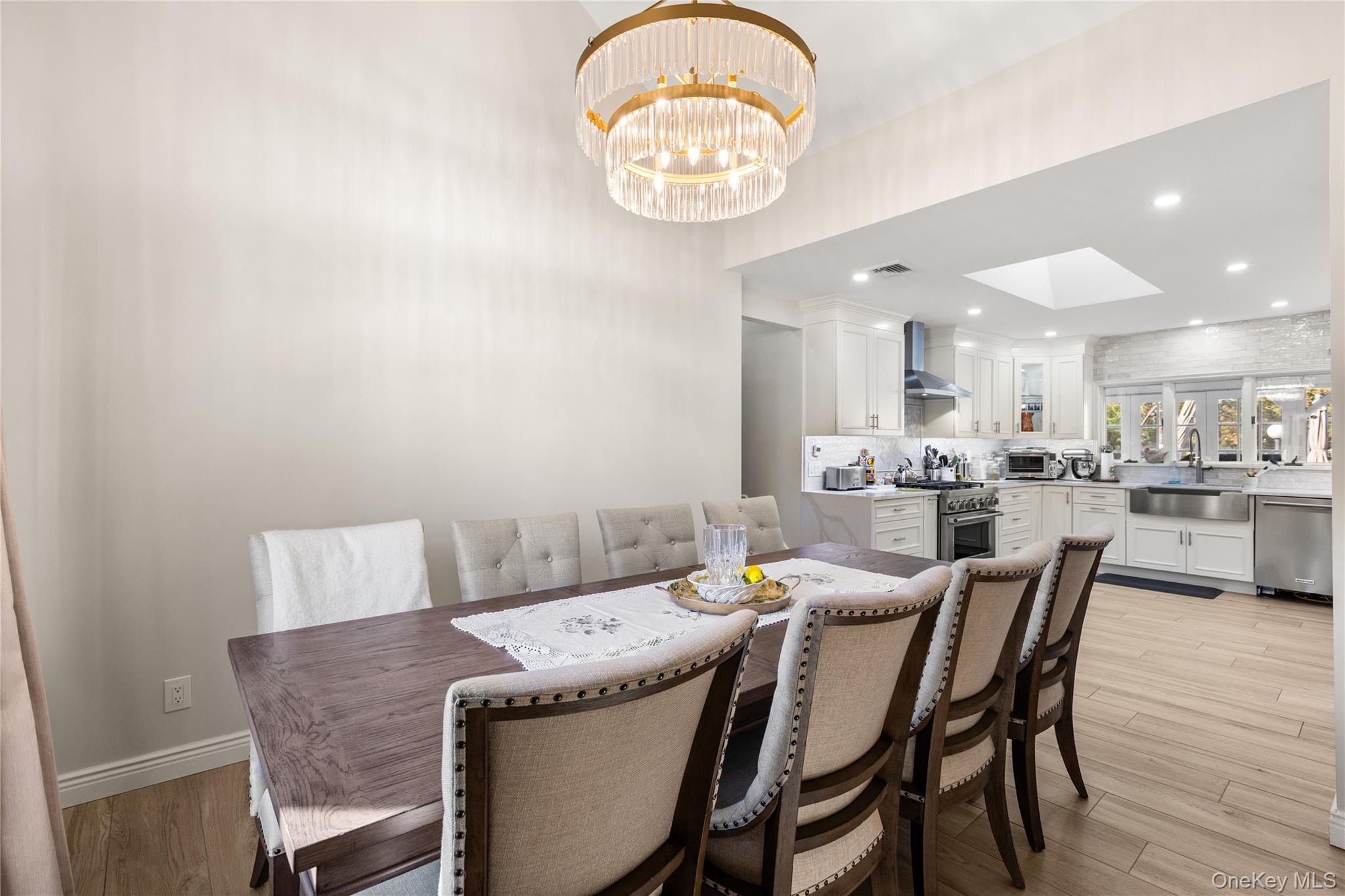 #16 photo, 18 Floral Avenue, Huntington , NY 11743