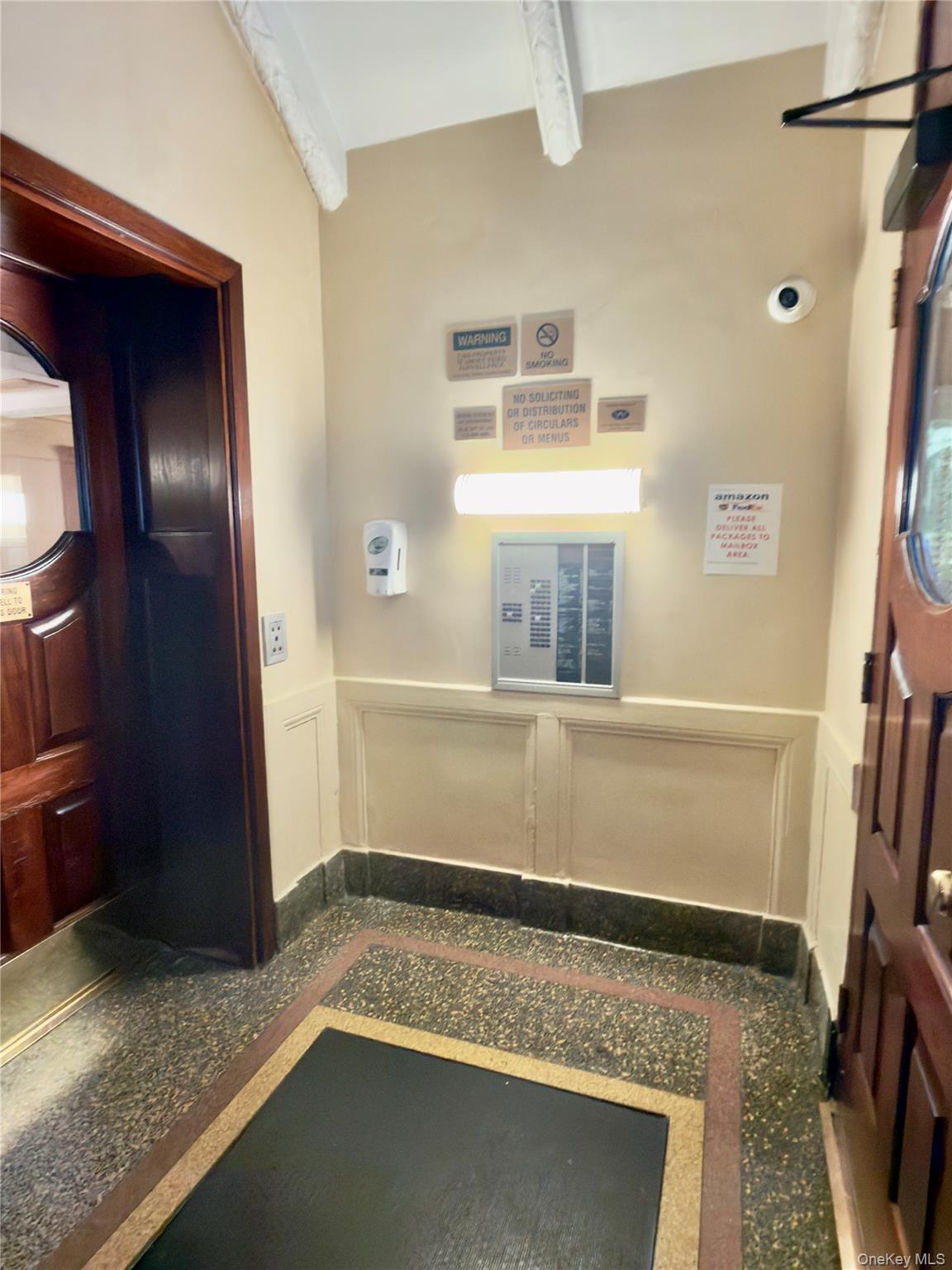 #3 photo, 35-40 82 Street, Jackson Heights , NY 11372