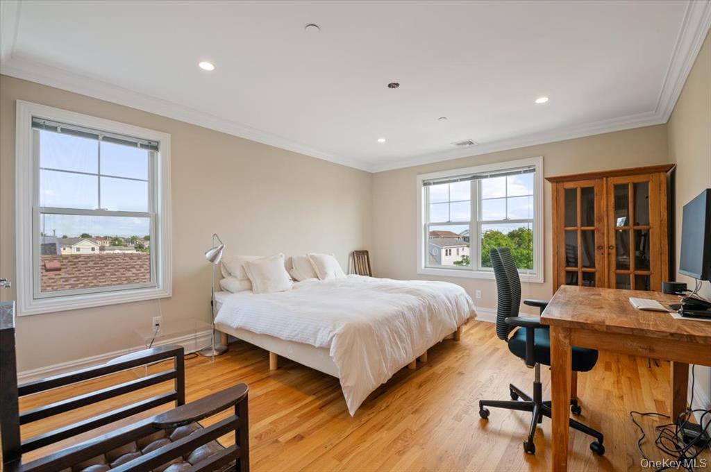 #19 photo, 545 E Fulton Street, Нассау ‖ Long Beach , NY 11561