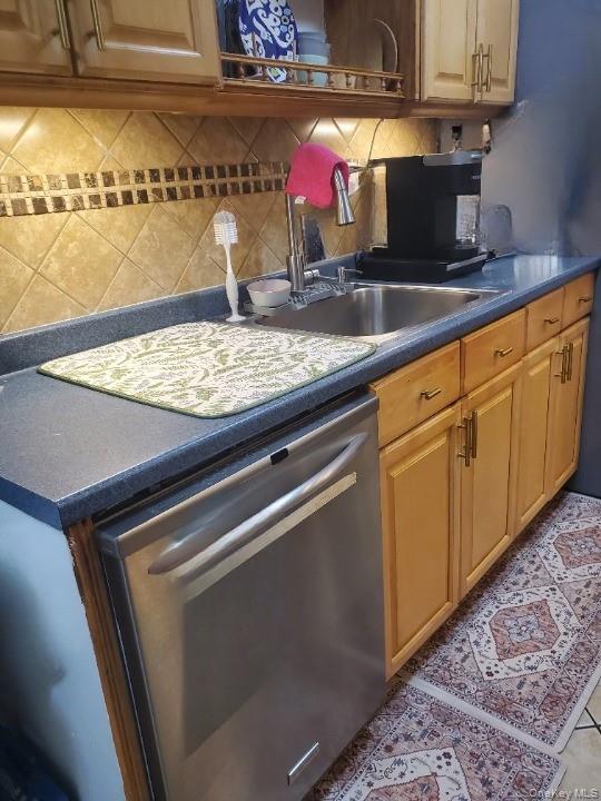 #7 photo, 33-44 Junction Boulevard, Jackson Heights , NY 11372